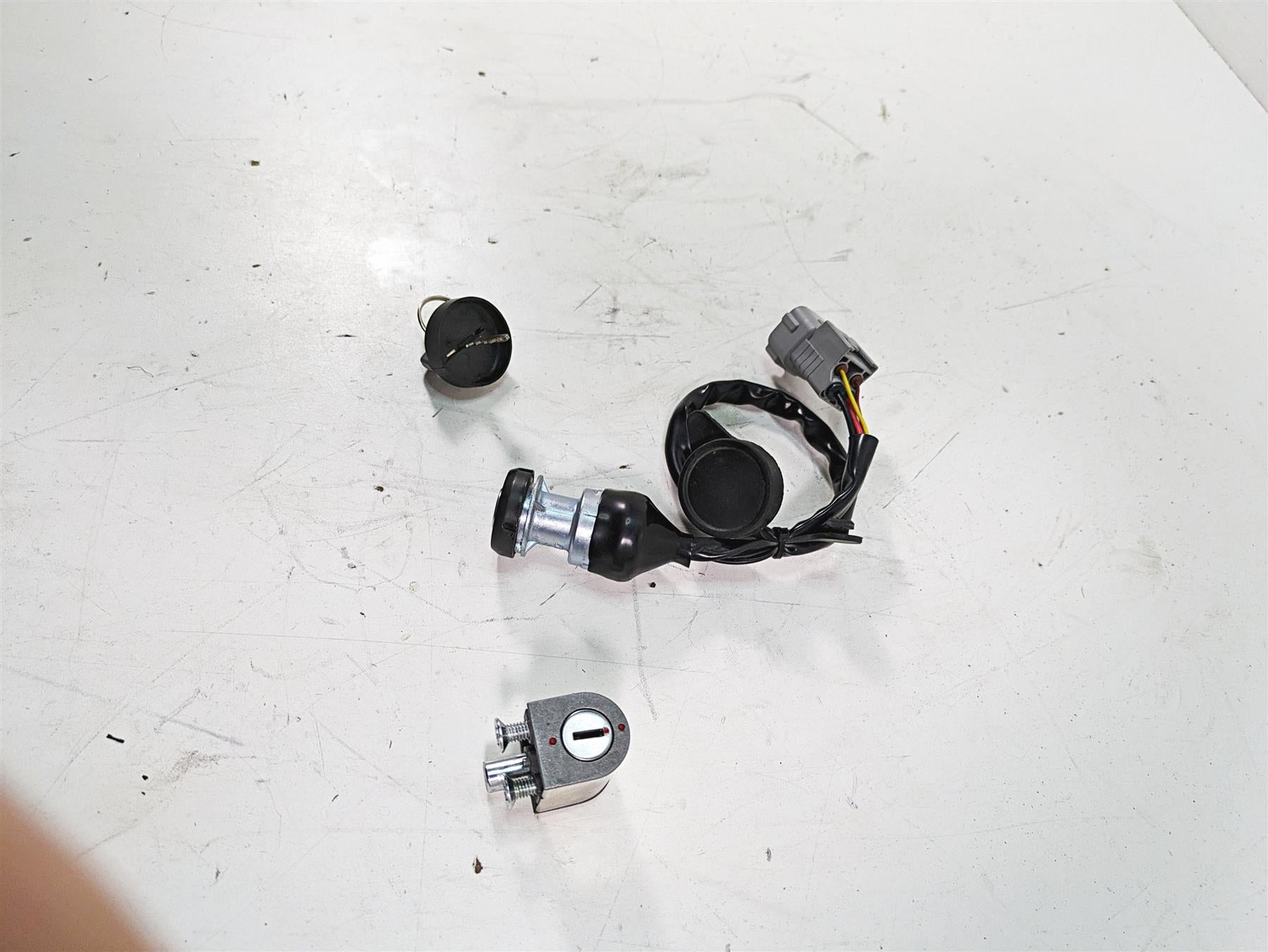 2021 CFMoto Zforce 500 Trail Ignition Switch Key Set 7000-011000-20000 {{ shop.shopifyCountryName }} - Mototech271