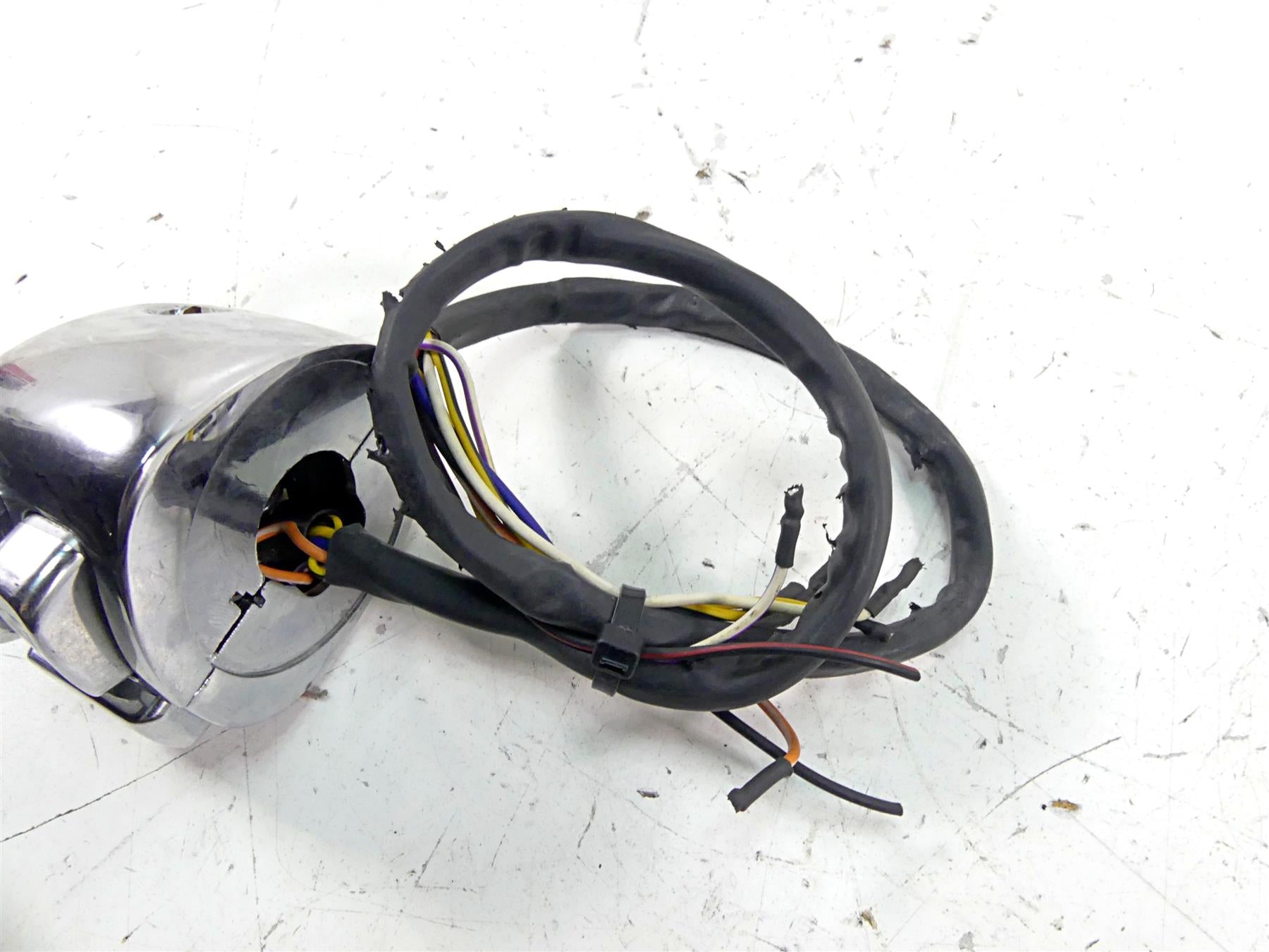 Harley Davidson Sportster Dyna Softail V Rod Chrome Left Right Control Switch Set {{ shop.shopifyCountryName }} - Mototech271