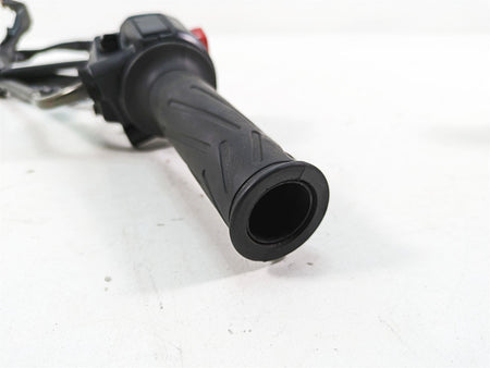 2002 Yamaha FZ1 FZS1000 Fazer Right Hand Control Switch - Read 5LV-83975-01-00 {{ shop.shopifyCountryName }} - Mototech271