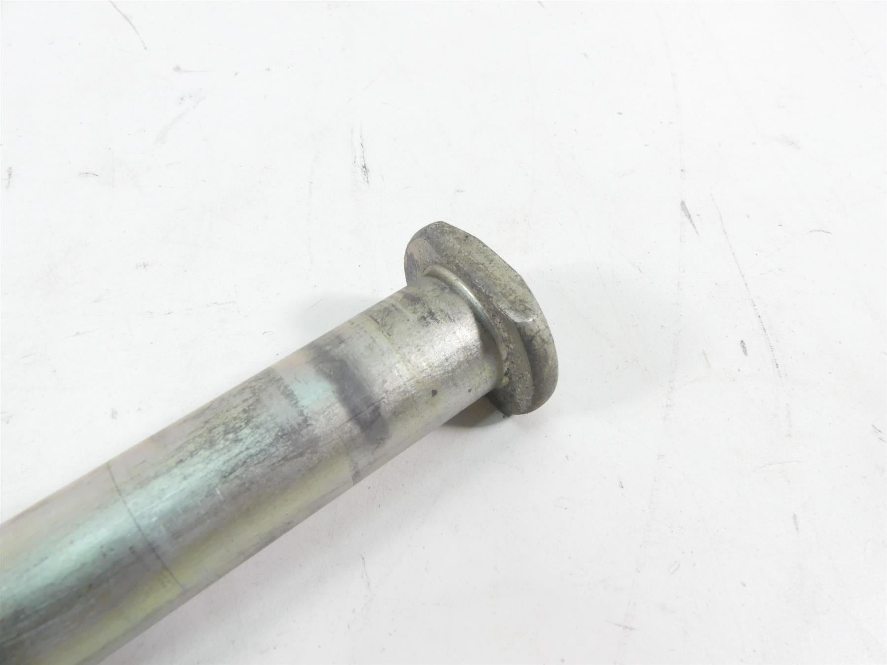 2007 Yamaha XVS1300 V-Star Rear 20mm Spindle Axle & Adjusters 3D8-25381-00-00 {{ shop.shopifyCountryName }} - Mototech271