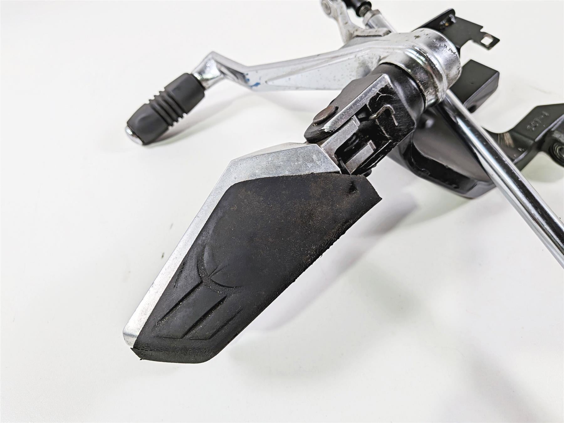2012 Yamaha XV1900 Raider S Left Foot Peg & Shifter 5C7-27410-00-00 5C7-27410-02 {{ shop.shopifyCountryName }} - Mototech271