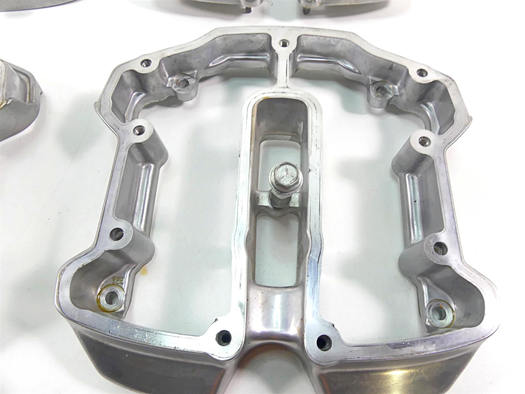 2020 Harley Softail FXST Standard Rocker Box Valve Covers M8 25700395 25700693 {{ shop.shopifyCountryName }} - Mototech271