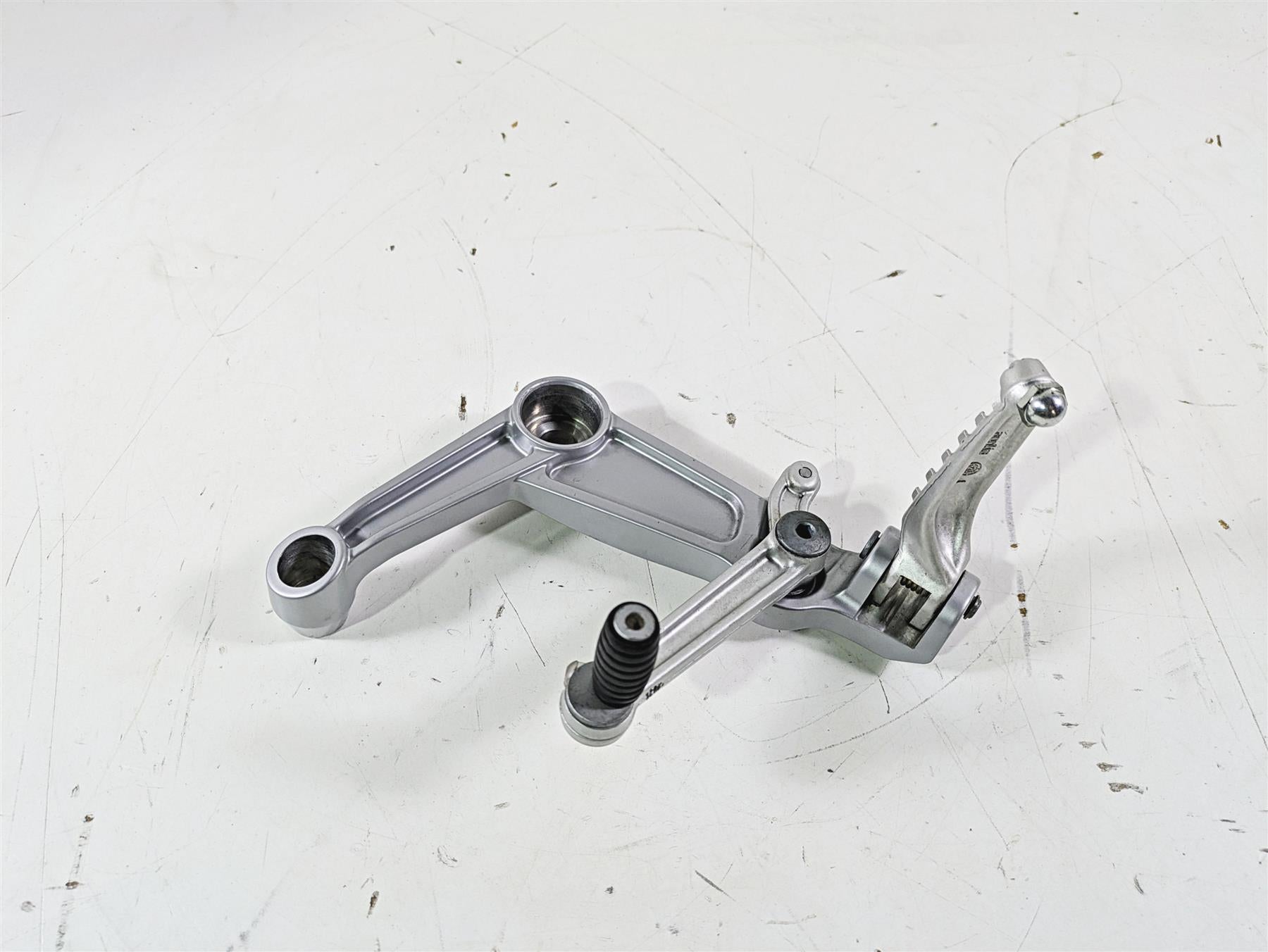 2021 Aprilia RS660 Left Rider Footpeg & Shifter Lever 2B005202 2B006352 {{ shop.shopifyCountryName }} - Mototech271