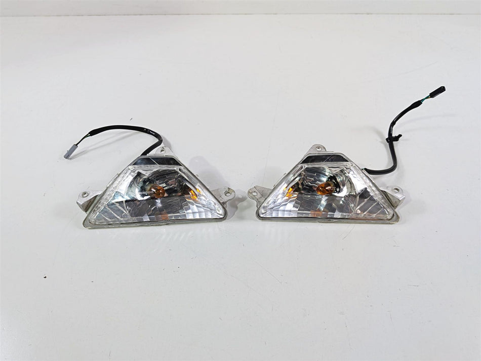 2021 Kawasaki ZX6R ZX636 Ninja Front Turn Signal Blinker Set 23040-0137-Mototech271