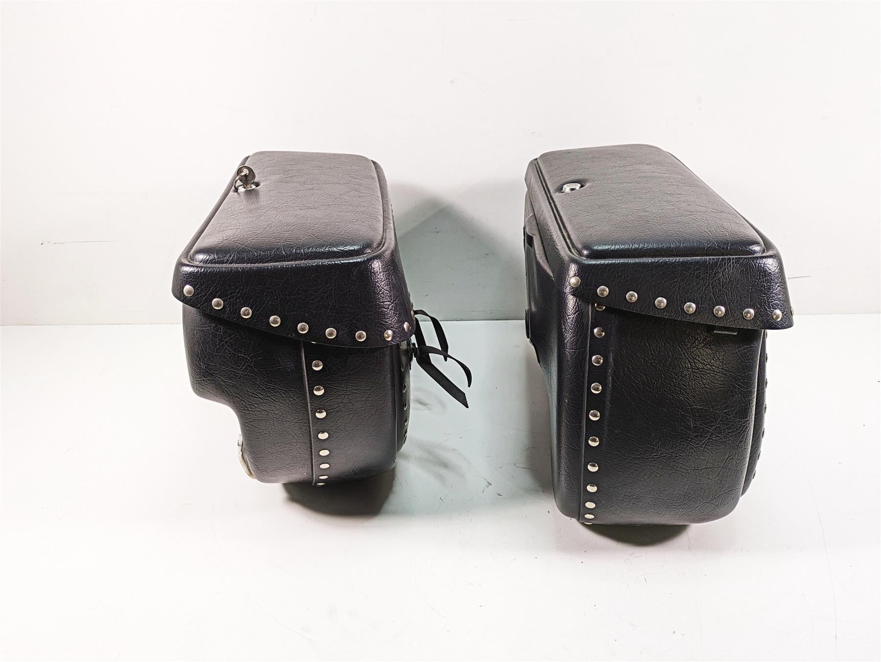2006 Honda VT1100 C2 Shadow Leatherlyke Studded Saddlebag Saddle Bag Set ACC310 {{ shop.shopifyCountryName }} - Mototech271
