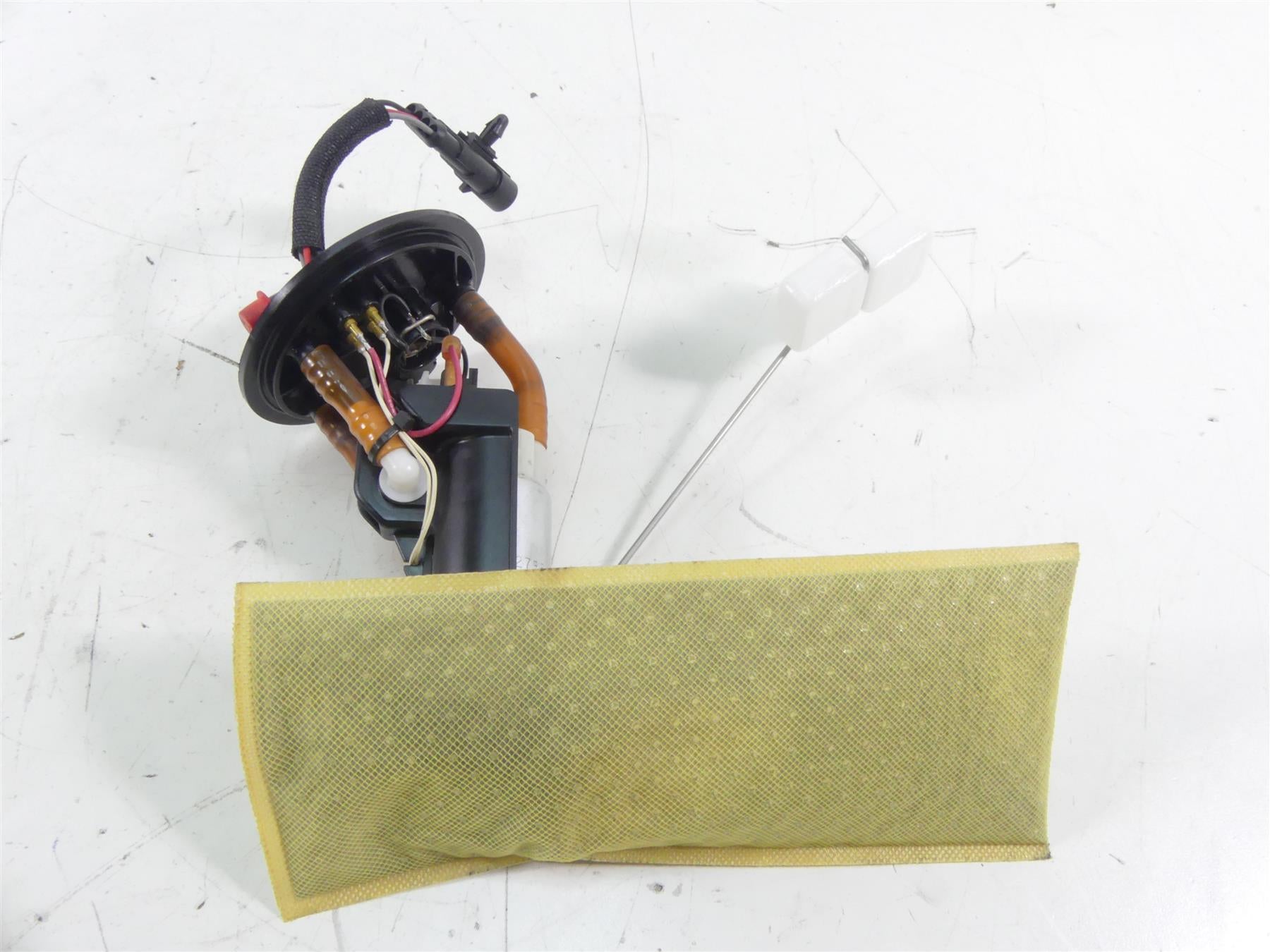 2019 Indian Motorcycle Co. FTR1200 Fuel Gas Petrol Pump -Tested 2522246 {{ shop.shopifyCountryName }} - Mototech271
