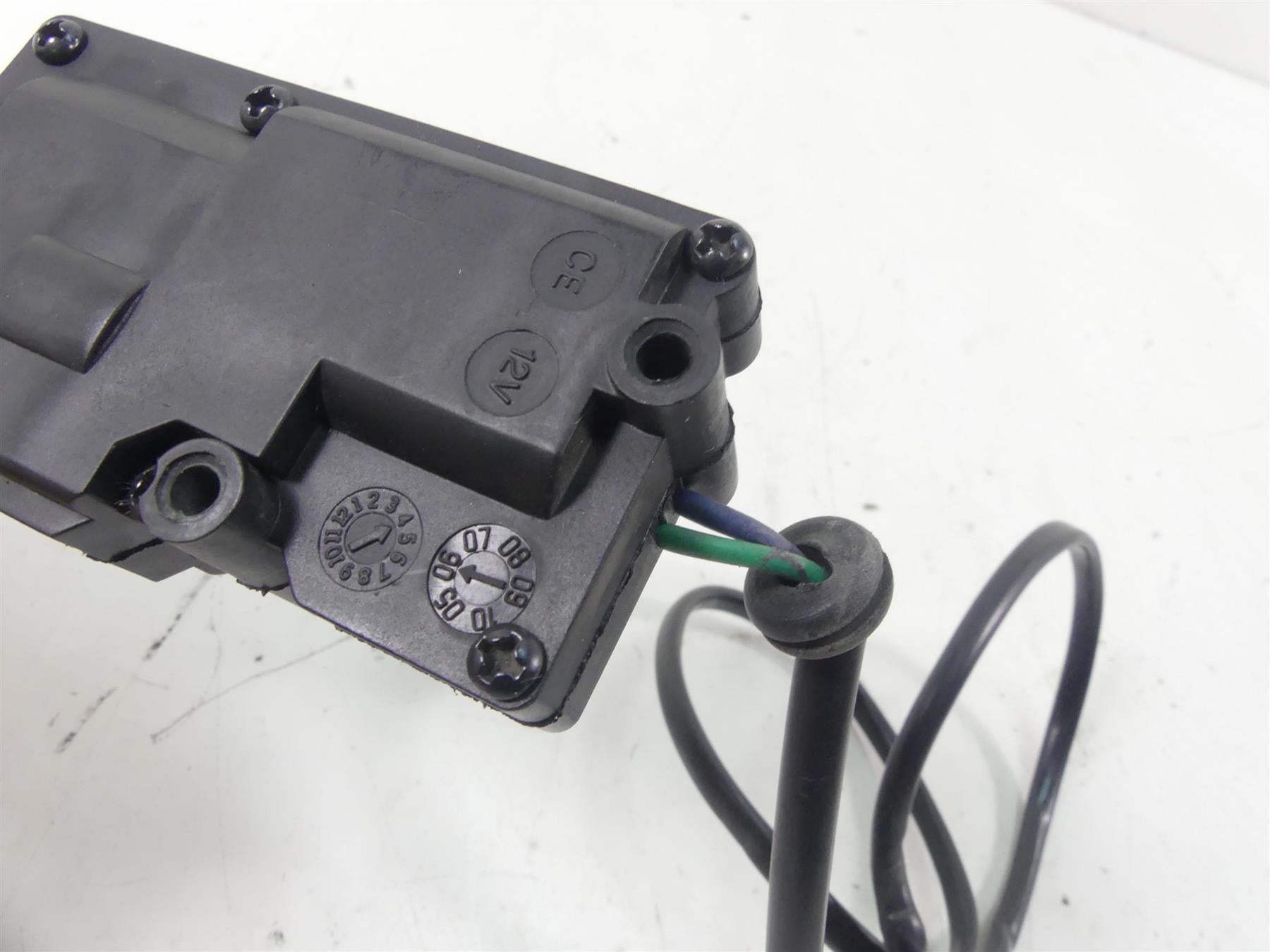 2007 Harley FLHTCU SE2 CVO Electra Glide Left Saddle Bag Actuator 79156-07 {{ shop.shopifyCountryName }} - Mototech271