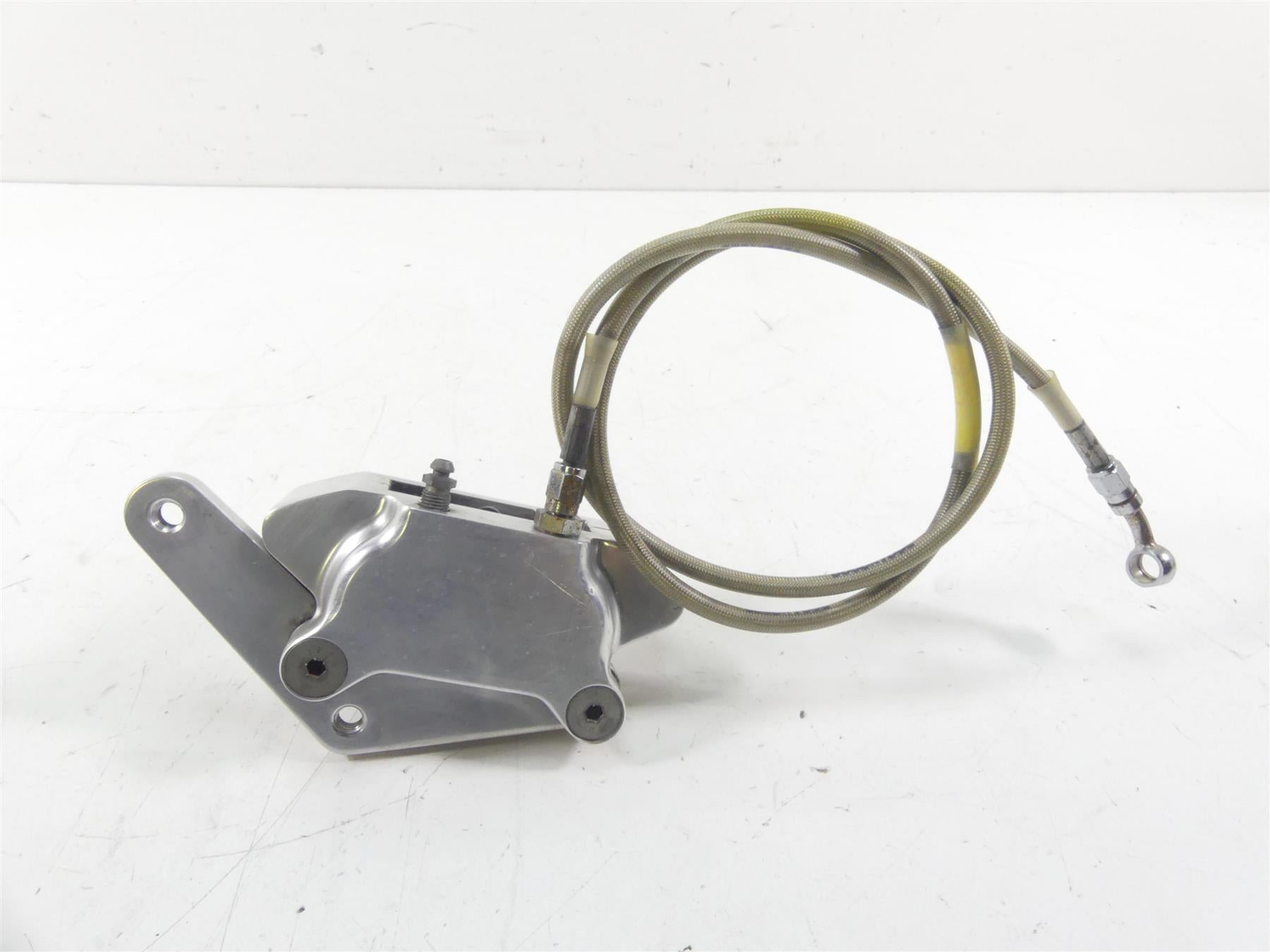 2001 Indian Centennial Scout Front Brake Caliper & Mount & Line 53-176 {{ shop.shopifyCountryName }} - Mototech271