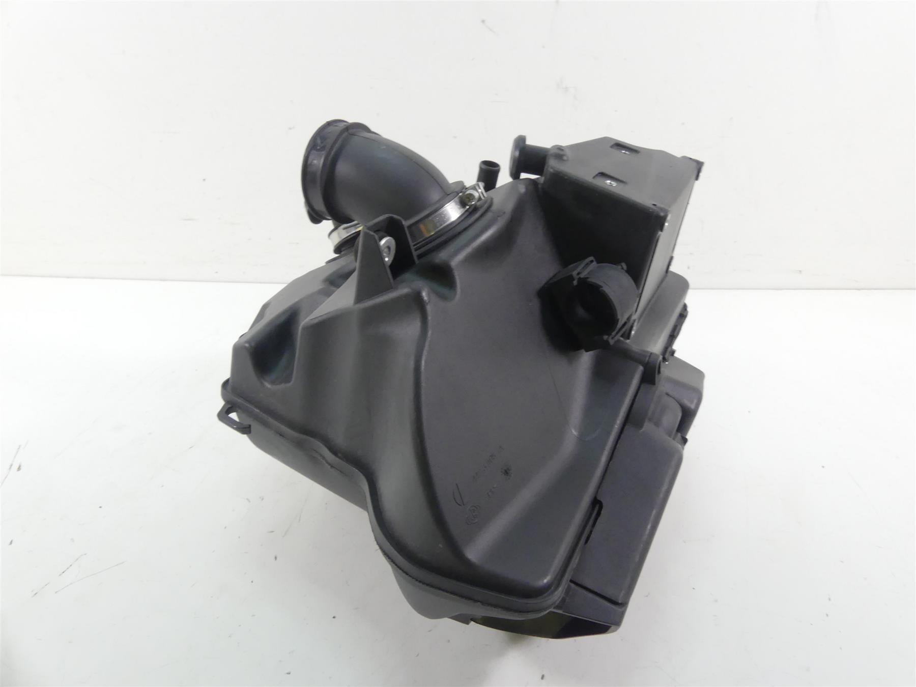 2009 Ducati Monster 1100 S Air Box Cleaner Breather Filter 44211642A {{ shop.shopifyCountryName }} - Mototech271