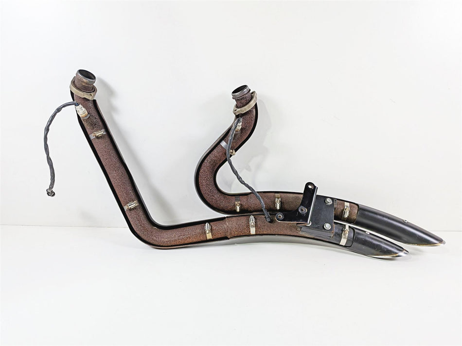 2011 Harley FXDF Dyna Fat Bob Vance Hines Big Radius 2-2 Exhaust System 46071 {{ shop.shopifyCountryName }} - Mototech271