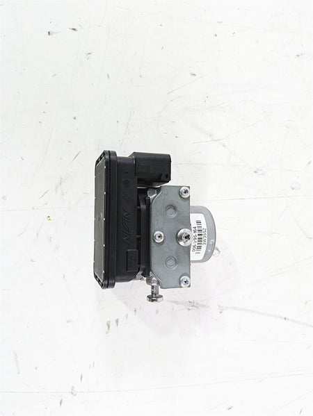 2020 Triumph Daytona 765 Moto2 Abs Brake Pump Unit Module T2022854 {{ shop.shopifyCountryName }} - Mototech271