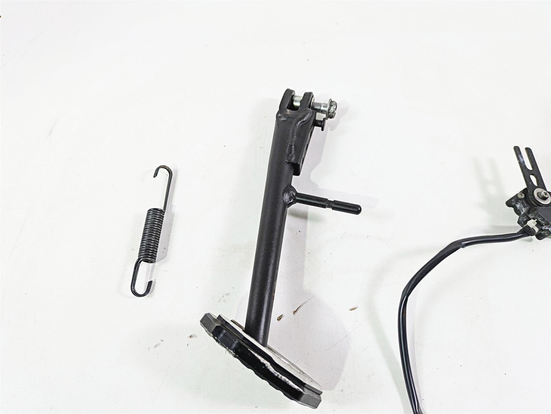 2021 Kawasaki Z900 ZR900 Side Kickstand & Safety Switch Set 34024-0141-18R {{ shop.shopifyCountryName }} - Mototech271