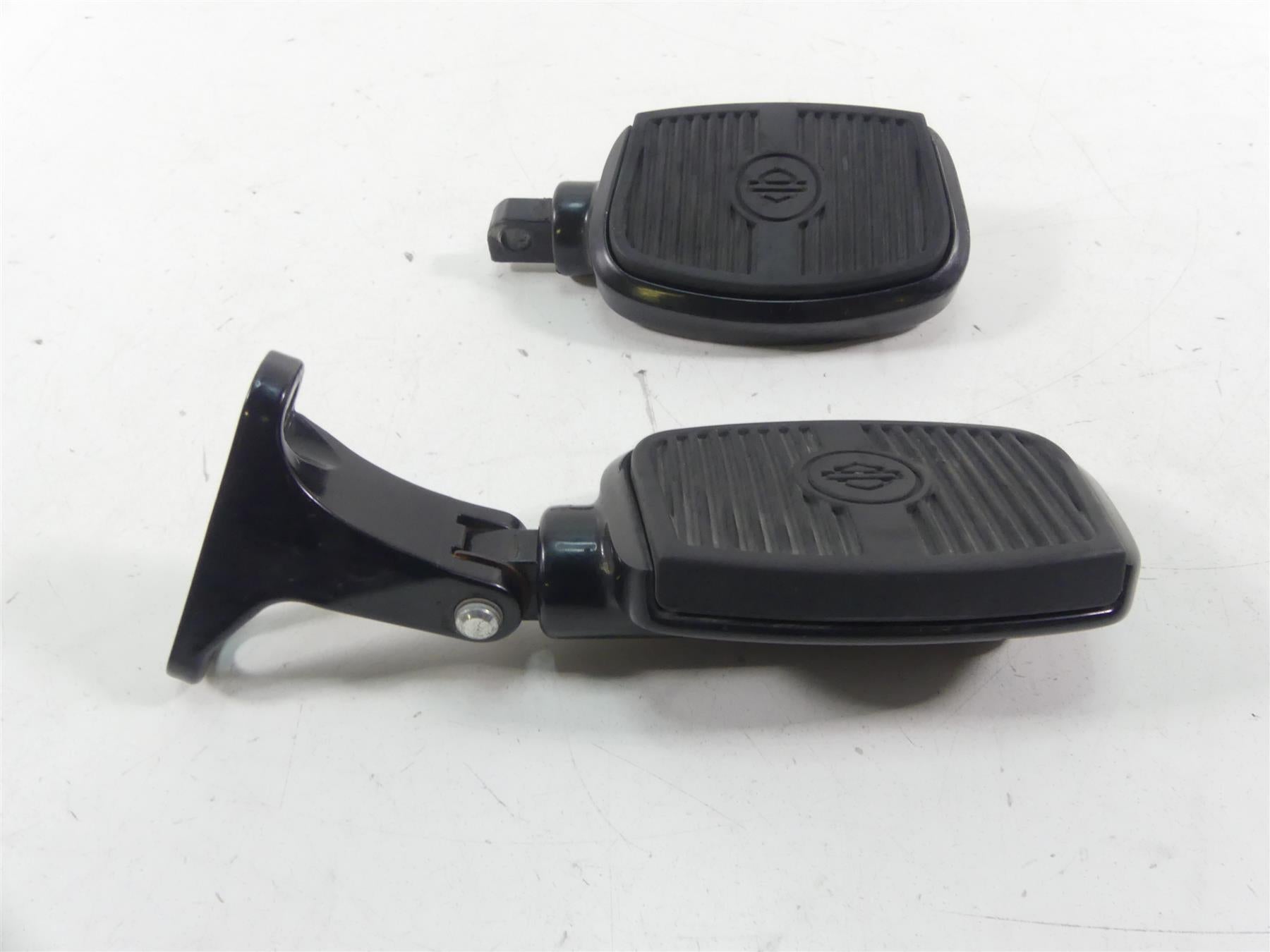 2017 Harley Touring FLHTKL Electra Glide Rear Footpeg Floor Board Set 50500334A {{ shop.shopifyCountryName }} - Mototech271
