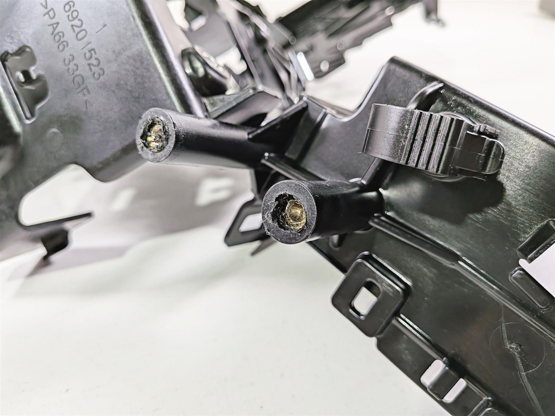 2024 Harley Softail FXLRST Low Rider Battery & Electrical Holder - Read 69201632 {{ shop.shopifyCountryName }} - Mototech271
