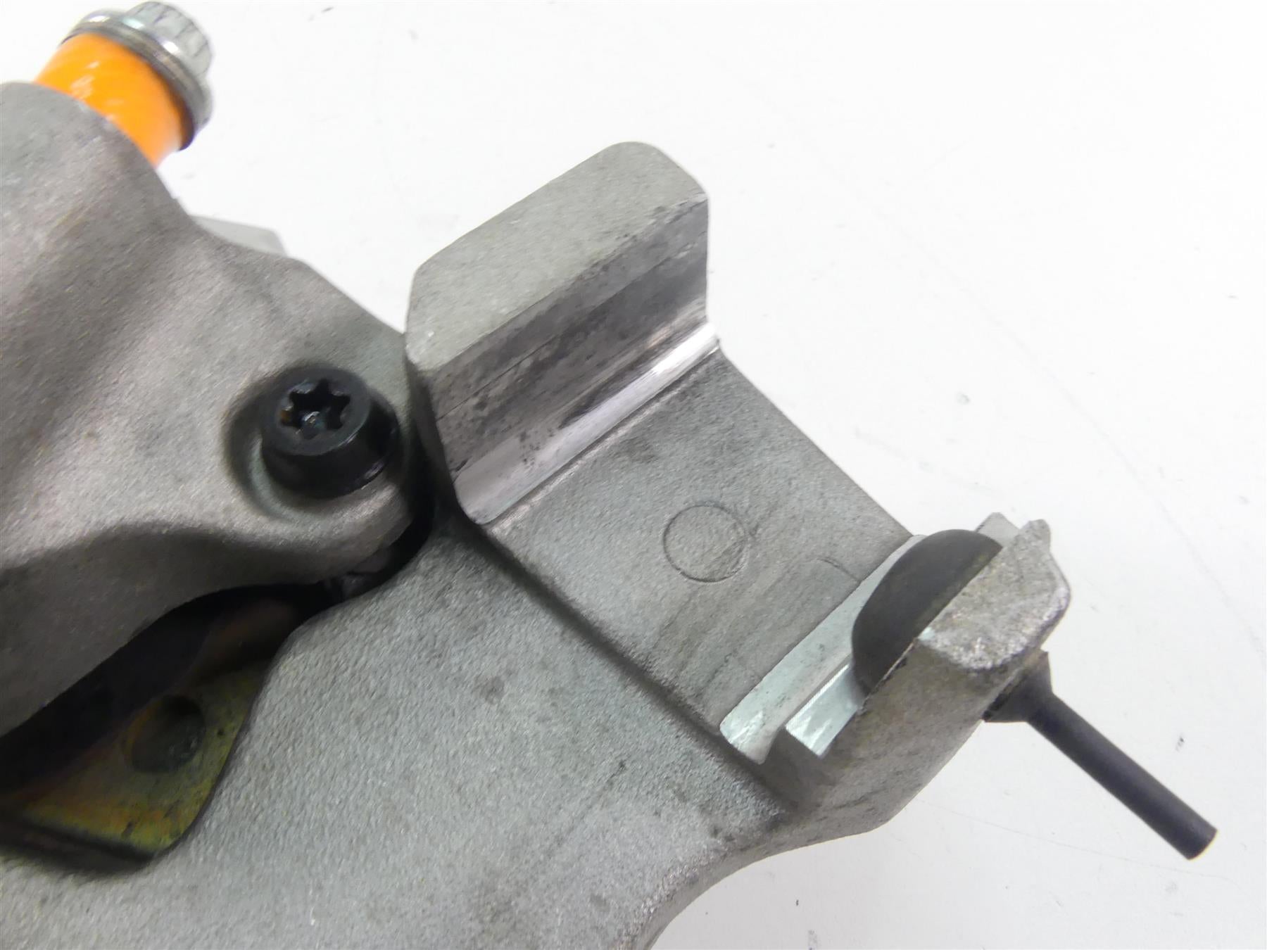 1999 Harley Touring FLHTCUI Electra Glide Rear Brake Caliper & Bracket 44050-87 {{ shop.shopifyCountryName }} - Mototech271