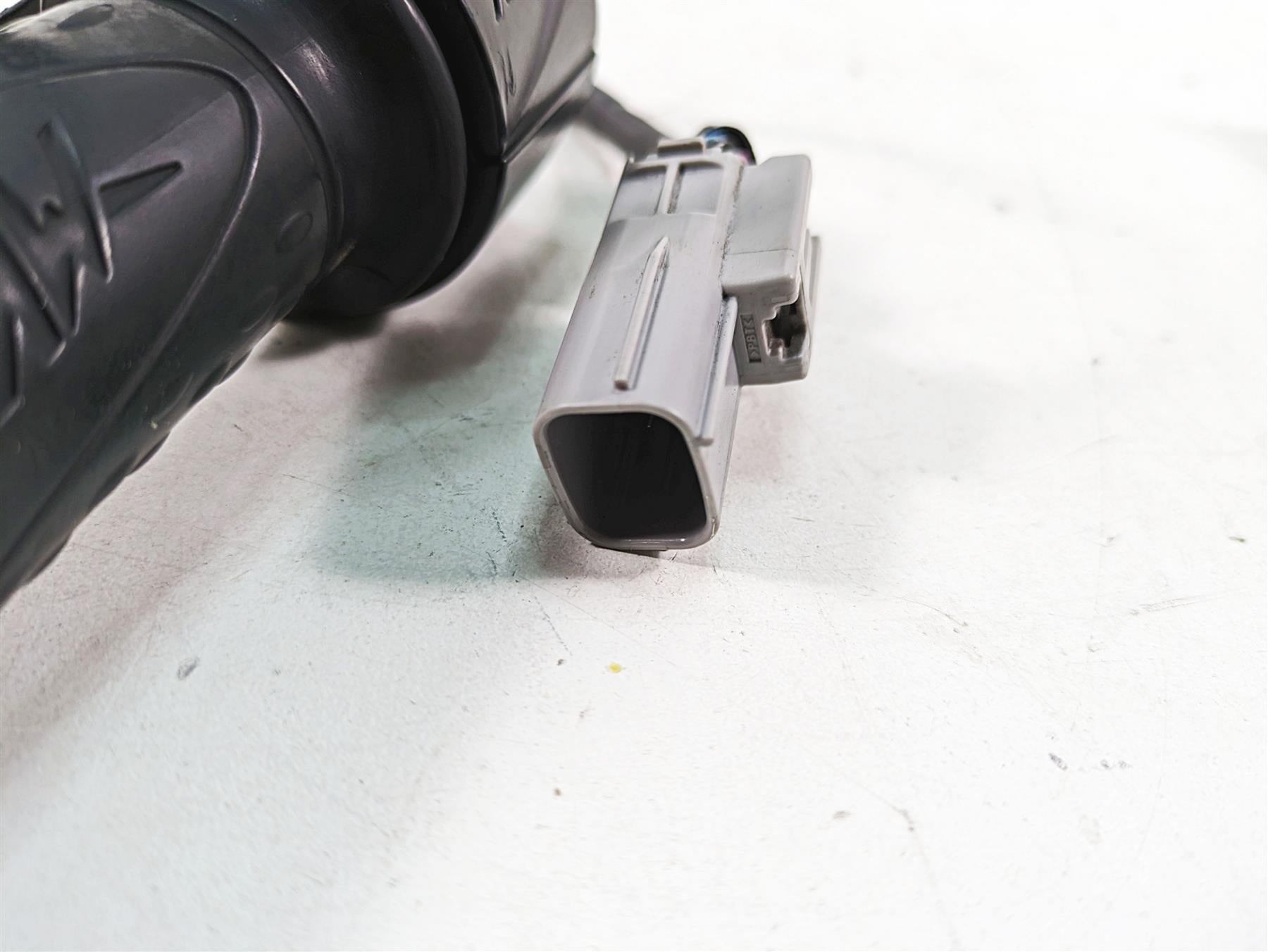 2013 MV Agusta F3 675 ERA Ride Fly By Throttle Sensor & Grips Set 8E00B5444 {{ shop.shopifyCountryName }} - Mototech271