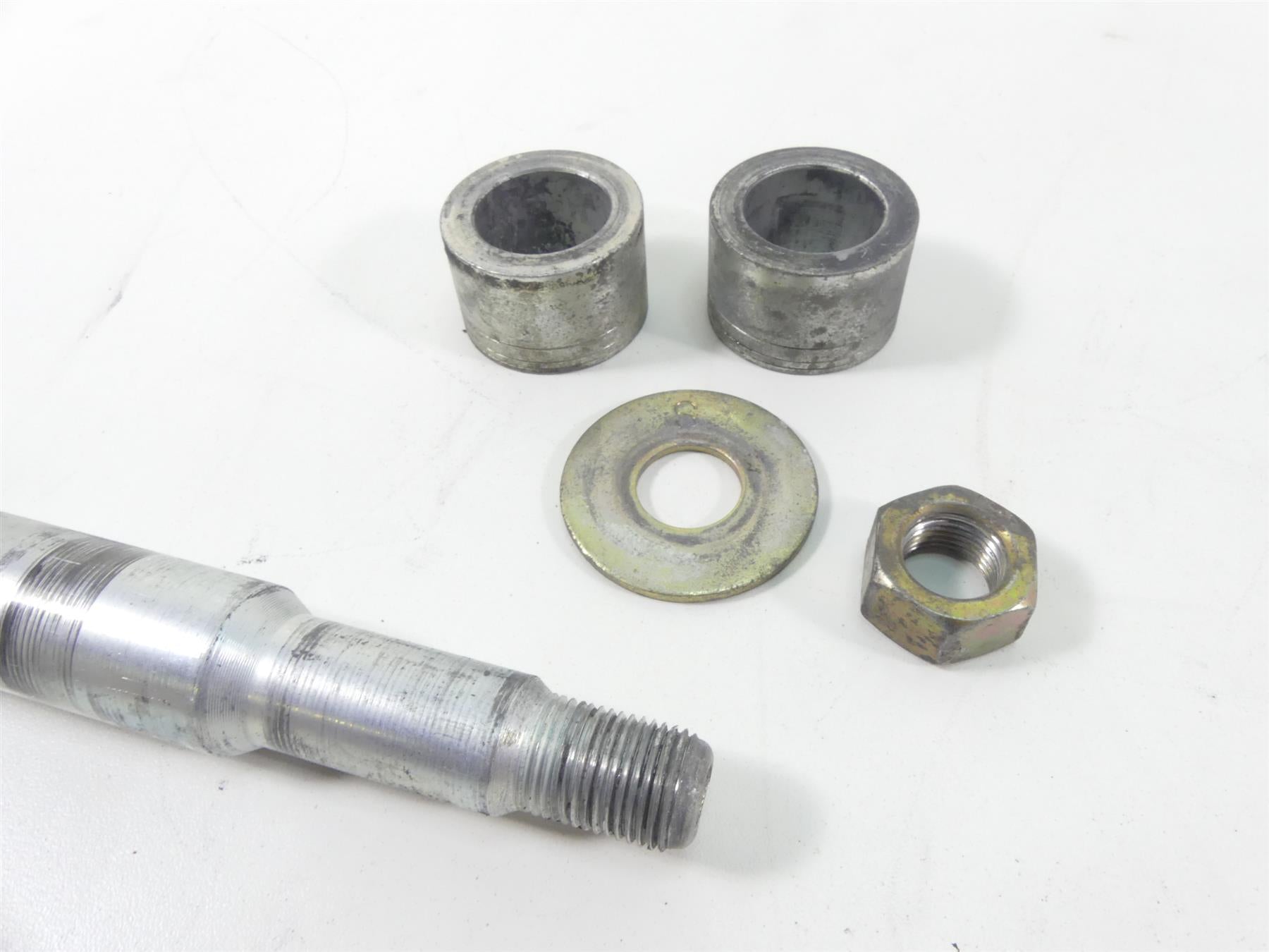 2017 Harley Dyna FXDB Street Bob Front 25mm Wheel Spindle Axle 41628-08 {{ shop.shopifyCountryName }} - Mototech271
