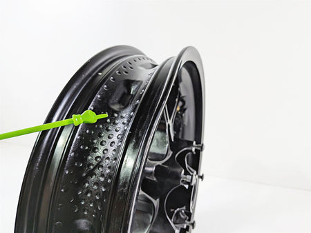 2024 Yamaha YZF R1 RN65 17x3.5 Front Wheel Rim - Damage - Read 2CR-25168-00 {{ shop.shopifyCountryName }} - Mototech271