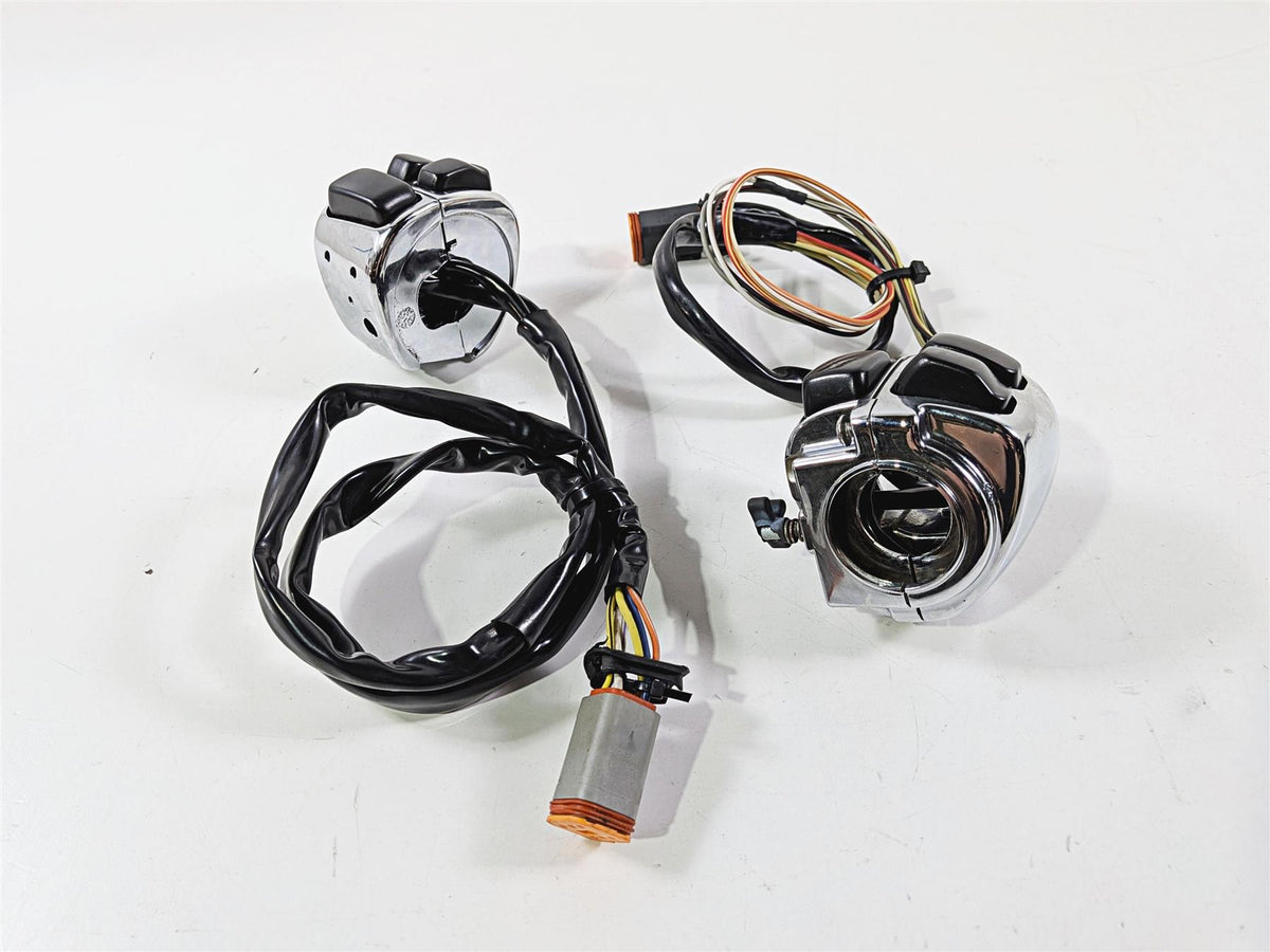 2005 Harley Softail FLSTFSE CVO Fat Boy Left right Hand Control Switch 71682-06A-Mototech271