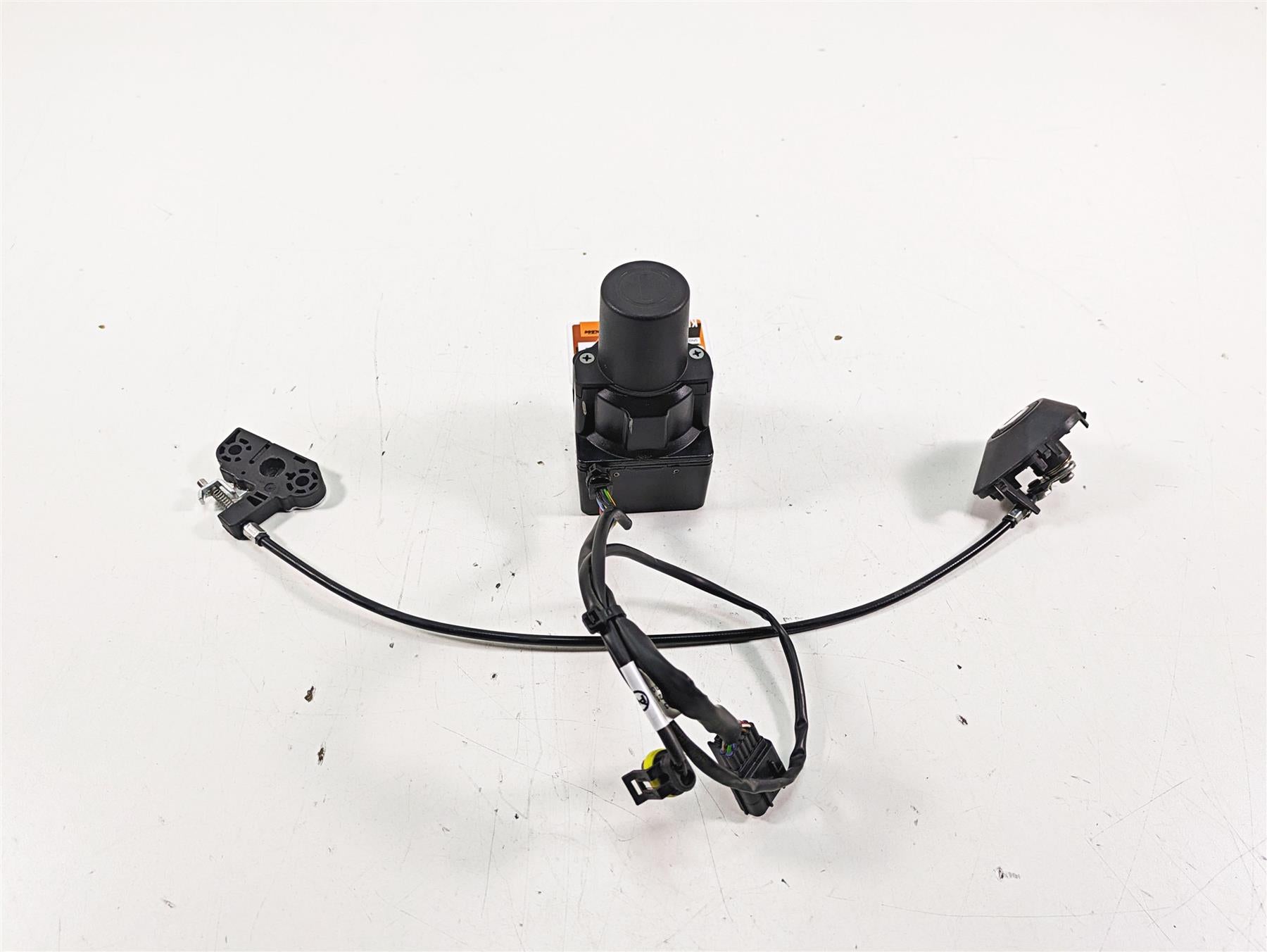 2020 KTM 1290 Super Adventure R Ignition Switch Key Card Lock Set 60711066144 {{ shop.shopifyCountryName }} - Mototech271