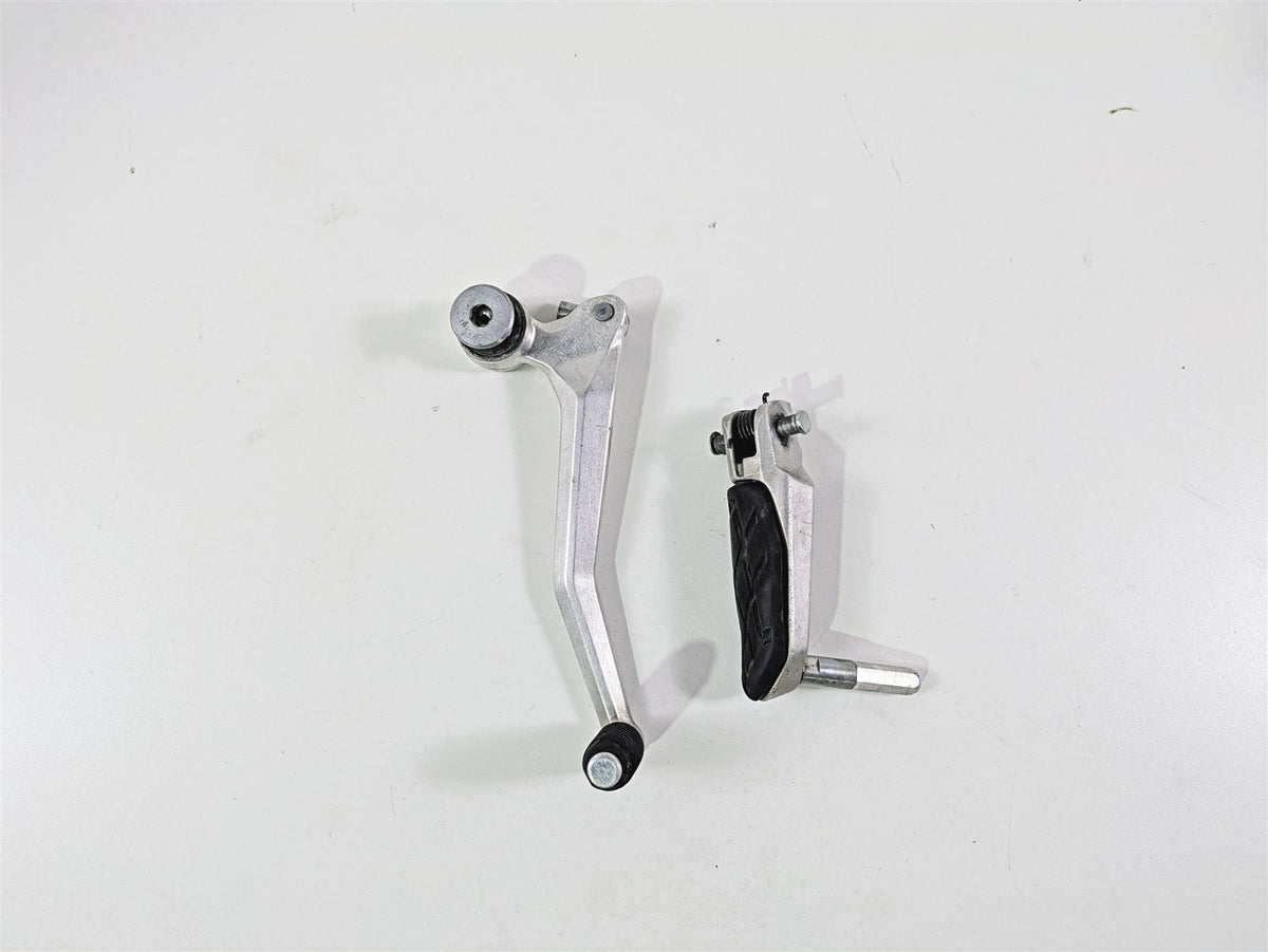 2023 Suzuki GSX1300 RR Hayabusa Left Front Footpeg & Shifter - Read 43521-10L00 {{ shop.shopifyCountryName }} - Mototech271