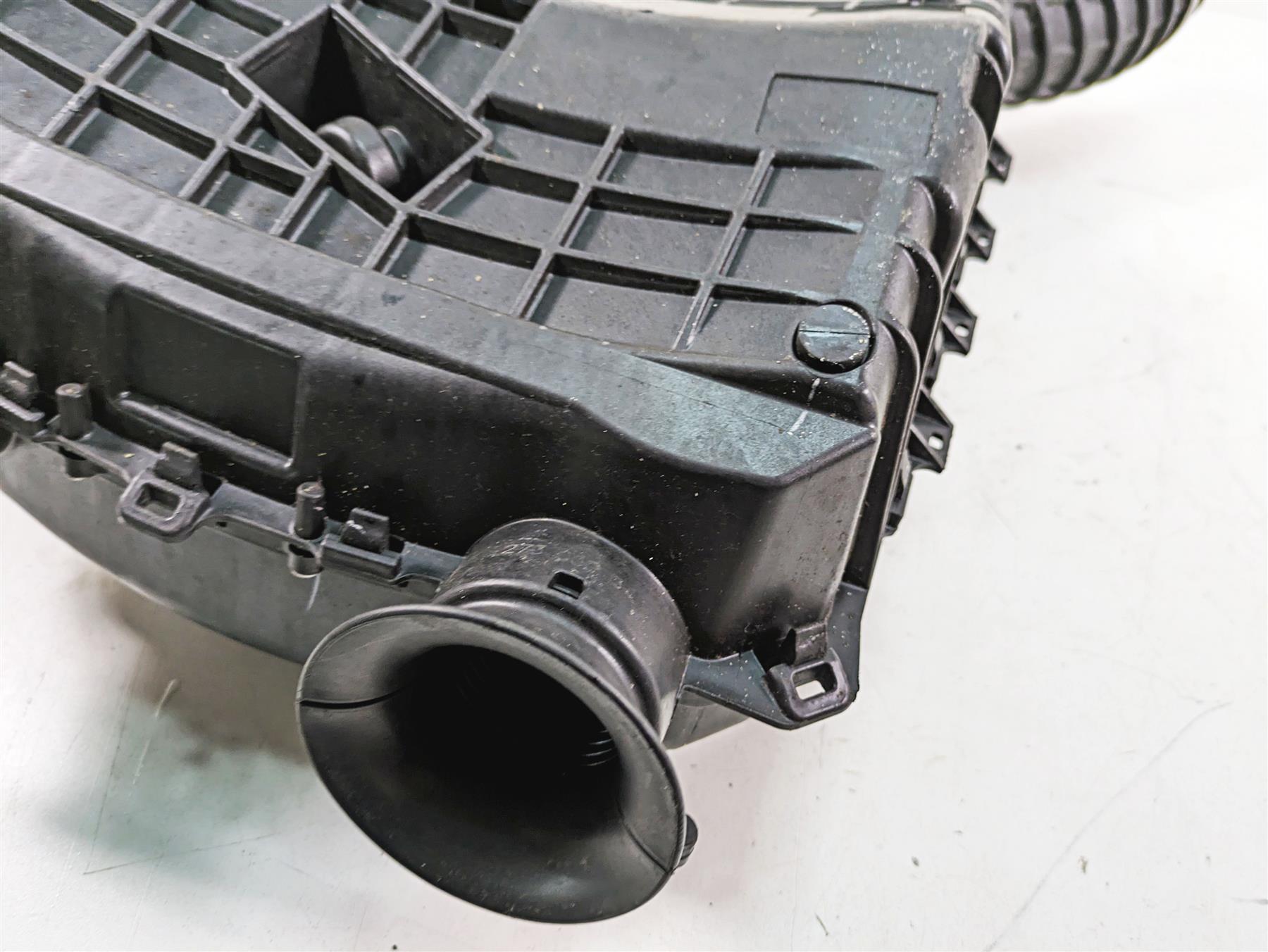 2016 Seadoo RXT 260 Upper Lower Air Silencer Intake Box 273000372 273000356 {{ shop.shopifyCountryName }} - Mototech271