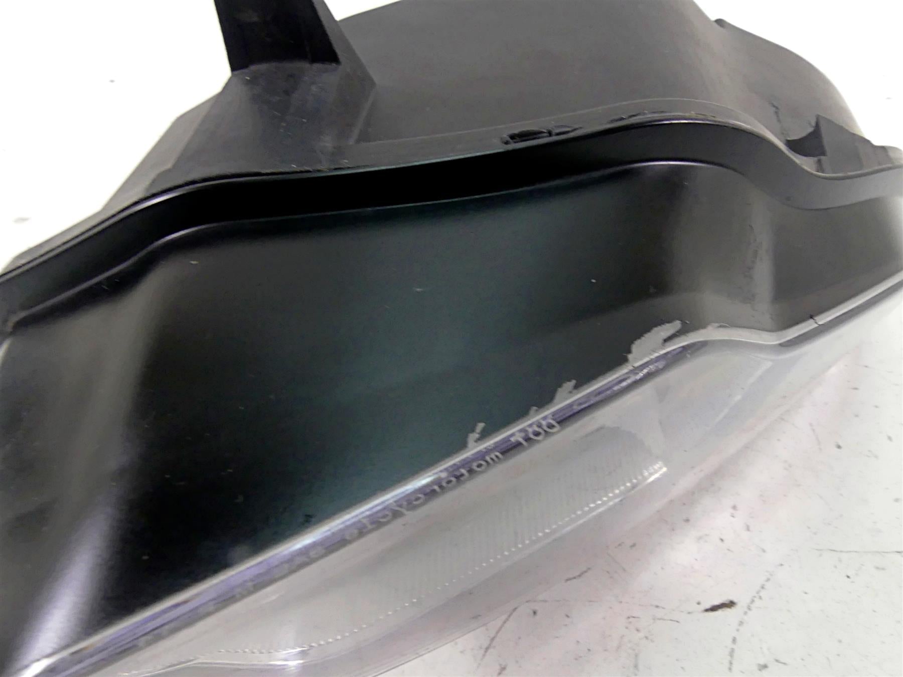 2018 BMW S1000RR K46 Right Headlight Low Beam -Broken Tabs 63128549326 {{ shop.shopifyCountryName }} - Mototech271