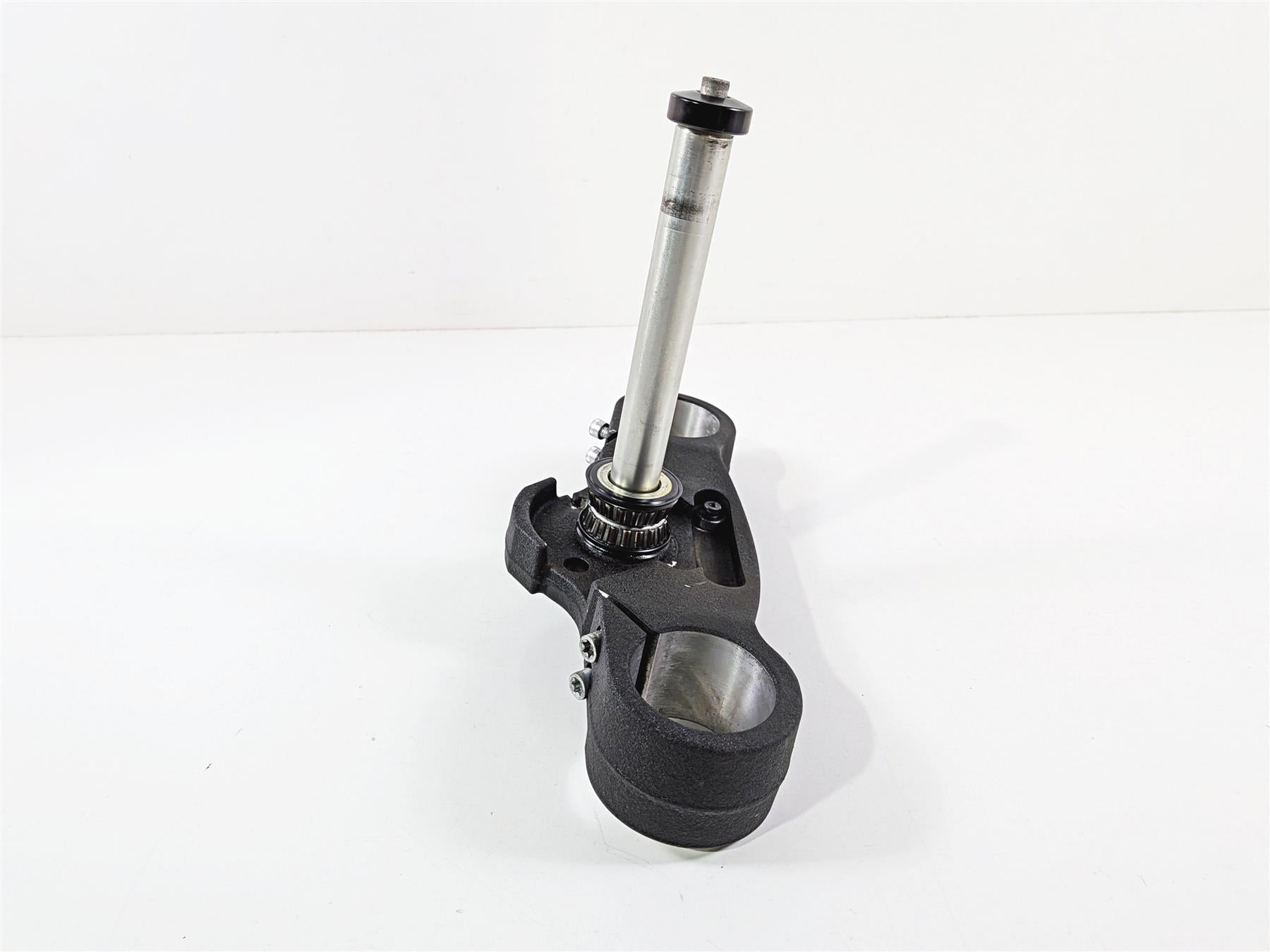 2022 Harley Softail FXLRST Low Rider Lower Triple Tree Steering Clamp 45900260B {{ shop.shopifyCountryName }} - Mototech271