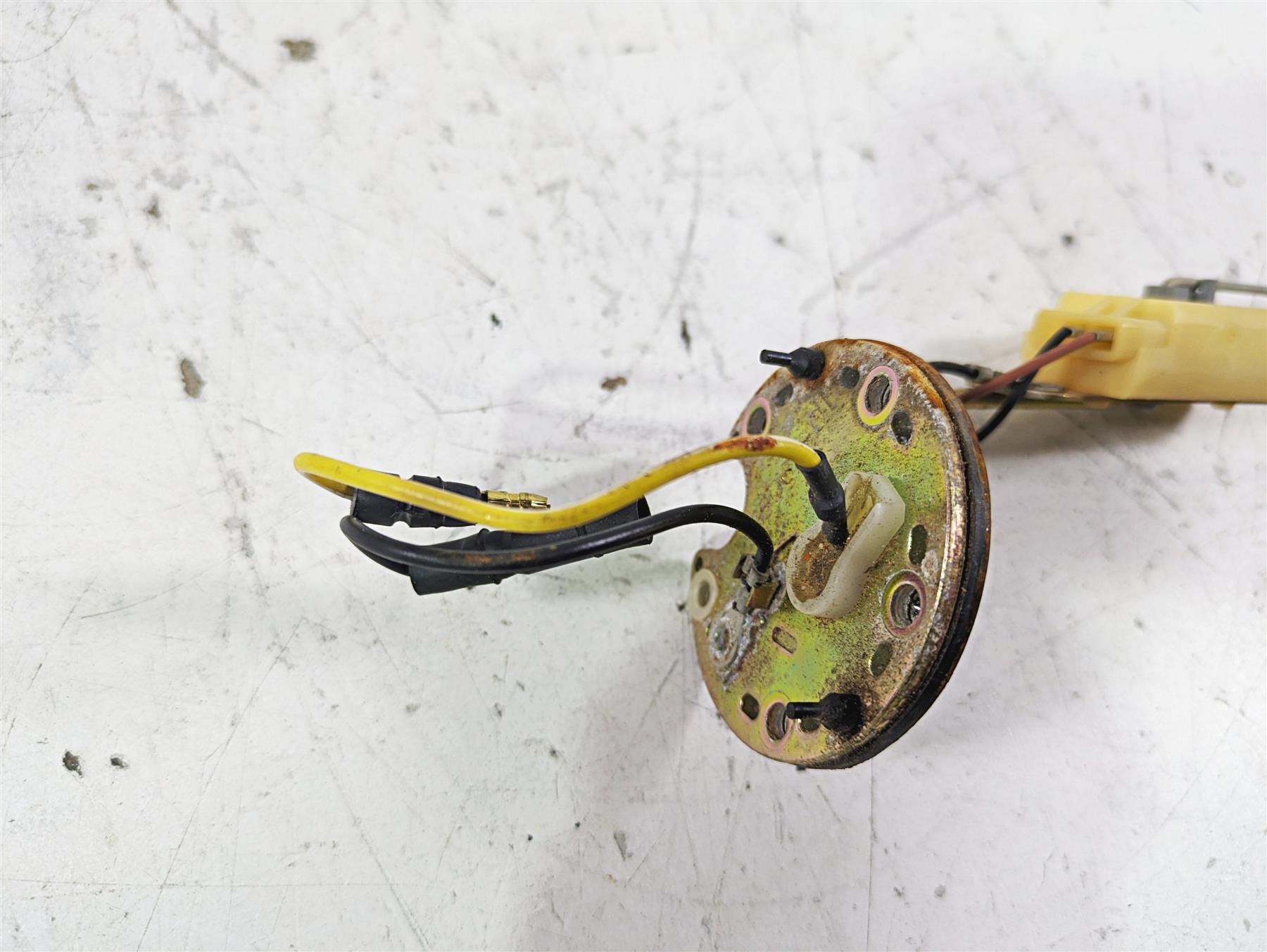 2002 Harley FLSTC Softail Heritage Fuel Gas Petrol Level Sending Unit 75062-01 {{ shop.shopifyCountryName }} - Mototech271