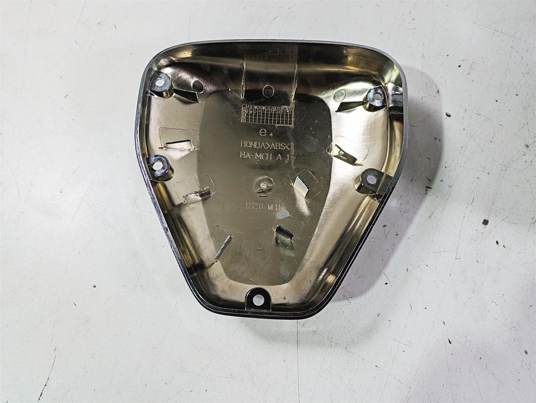 2002 Honda VTX1800 Retro Air Cleaner Breather Box & Cover 17221-MCH-000 {{ shop.shopifyCountryName }} - Mototech271
