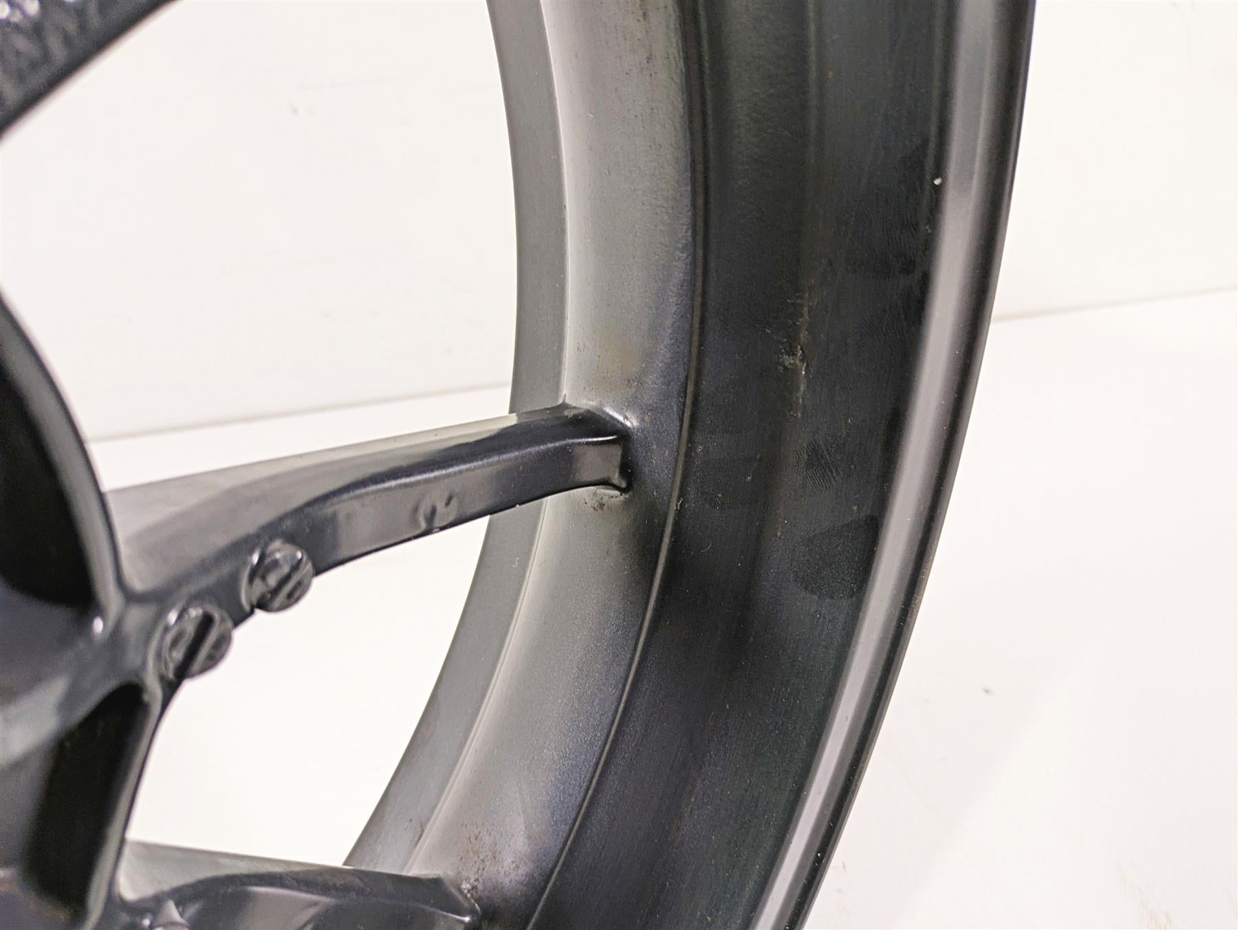 2013 Triumph Tiger 1215 Explorer Straight 17x4 Rear Wheel Cast Rim T2013222 {{ shop.shopifyCountryName }} - Mototech271