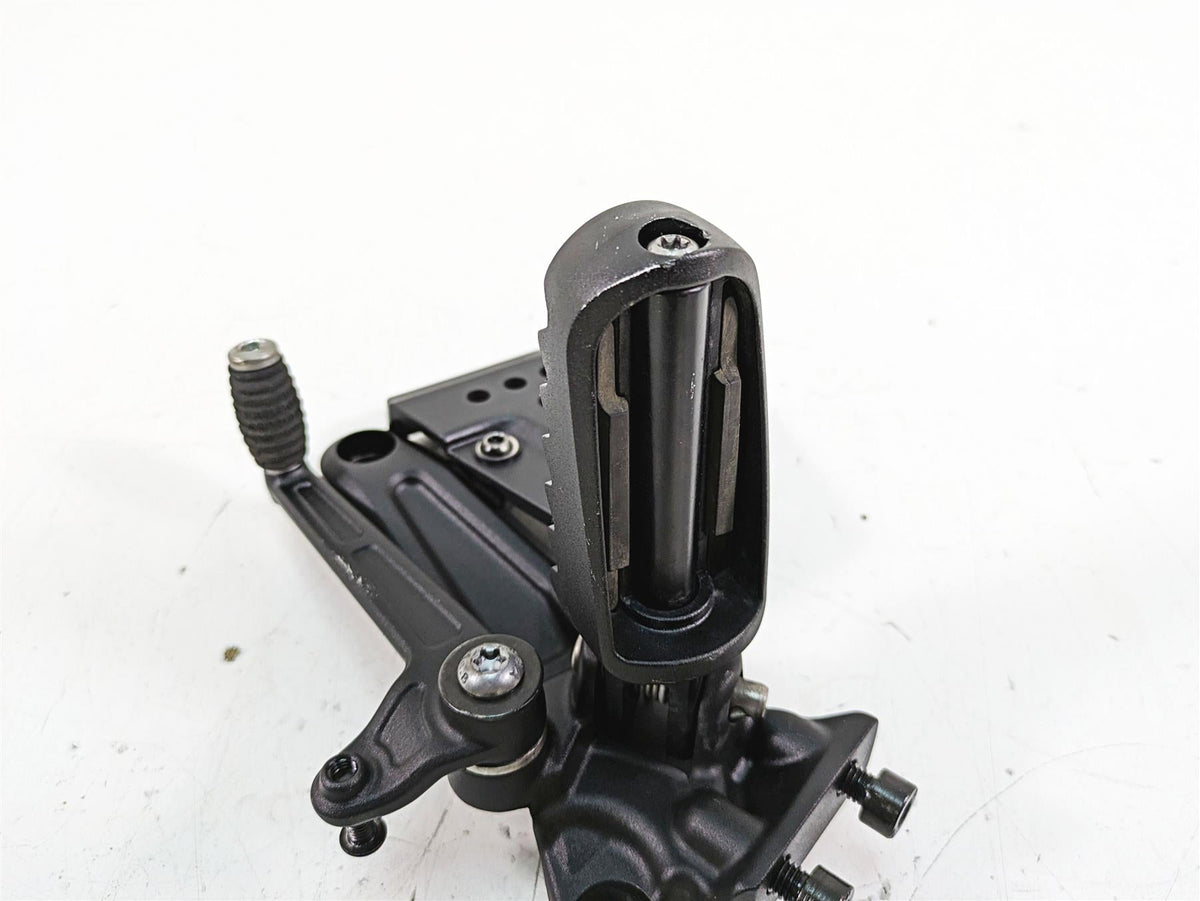 2022 Harley RA1250 S Pan America Left Rider Footpeg & Shifter - Read 33600309A {{ shop.shopifyCountryName }} - Mototech271