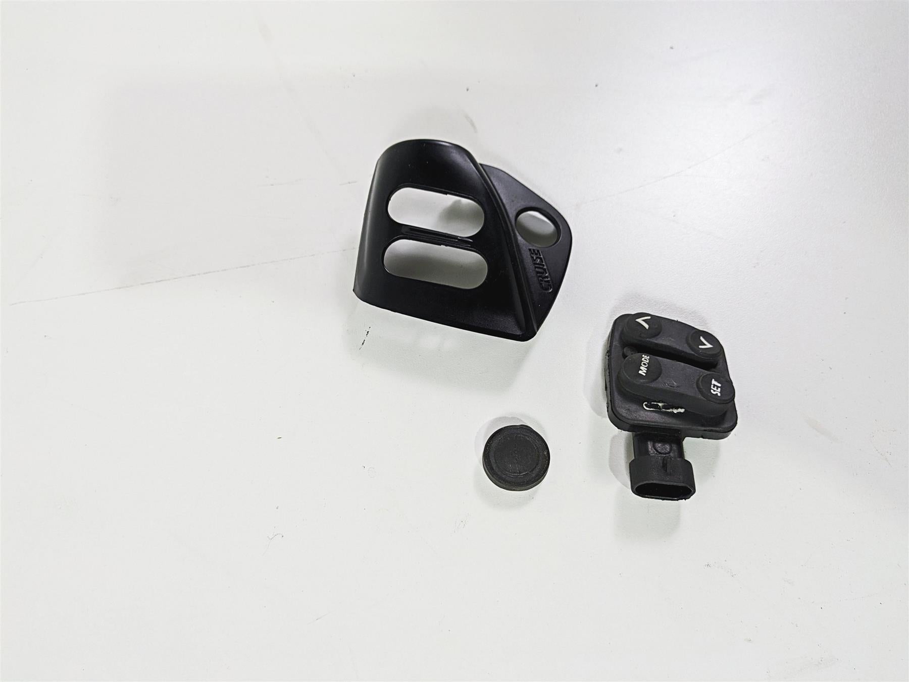 2010 Sea-Doo 4-Tec RXT 215 Right Hand Control Switch 278002315 278002602 {{ shop.shopifyCountryName }} - Mototech271