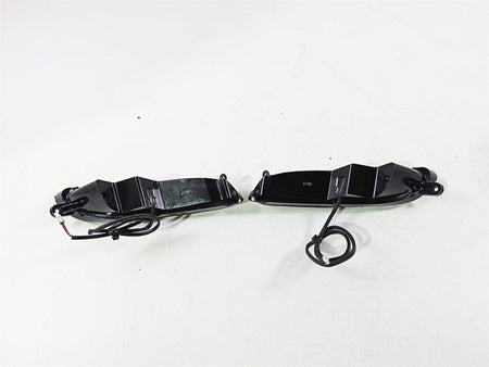 2017 Indian Chieftain Limited Front Blinker Turn Signal Set 2412456 2412455 {{ shop.shopifyCountryName }} - Mototech271