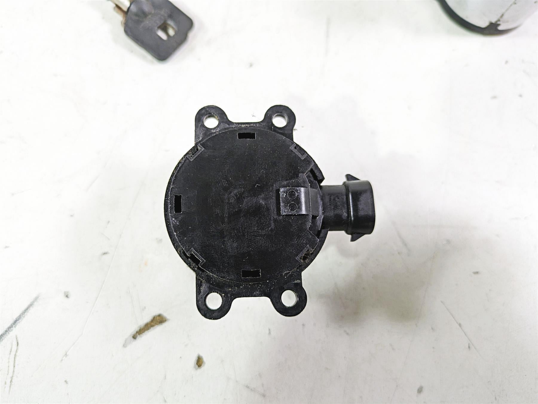 2013 Harley FXDWG Dyna Wide Glide Ignition Switch + Steering Lock Read 71475-06B {{ shop.shopifyCountryName }} - Mototech271