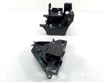 2010 Harley Touring FLHRC Road King Battery & Electrical Fuse Panel Set 66281-09 {{ shop.shopifyCountryName }} - Mototech271