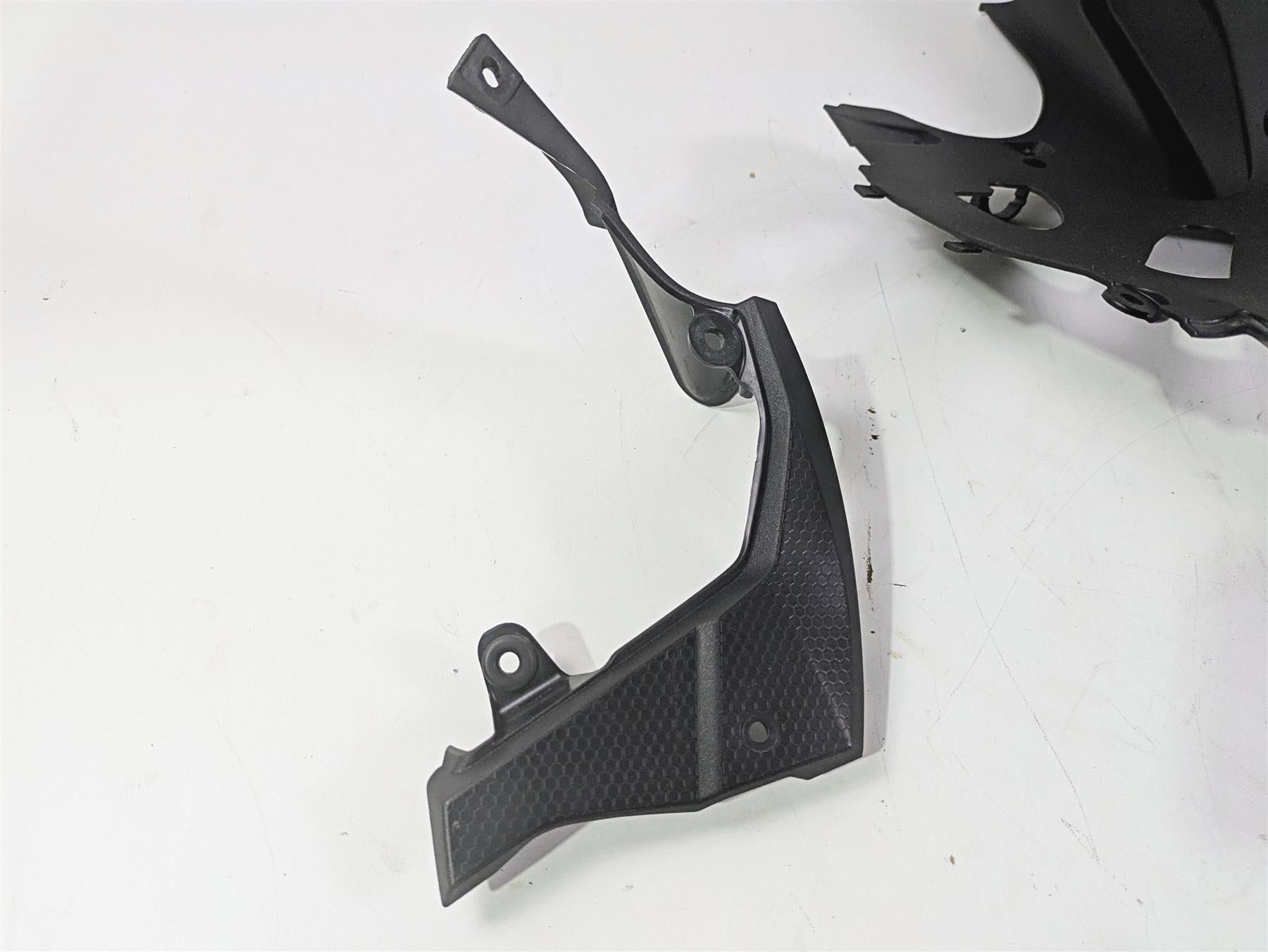 2020 Kawasaki ZX6R ZX636 Ninja Black Molded Plastic Infill Fairing Cover Set {{ shop.shopifyCountryName }} - Mototech271