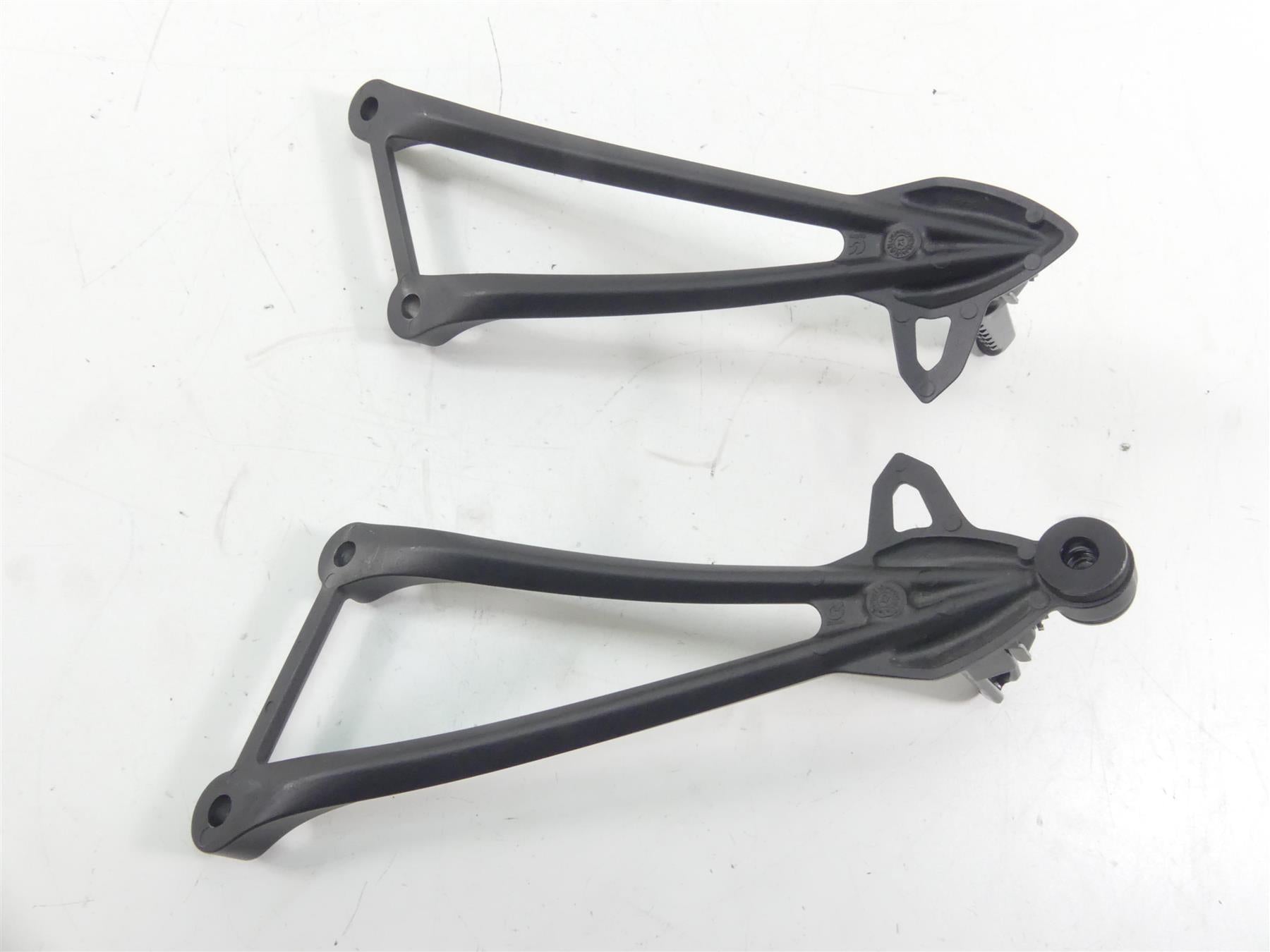 2013 Kawasaki ZX636 ZX6R Ninja Passenger Footpeg Foot Peg Set 35063-0444-18R {{ shop.shopifyCountryName }} - Mototech271