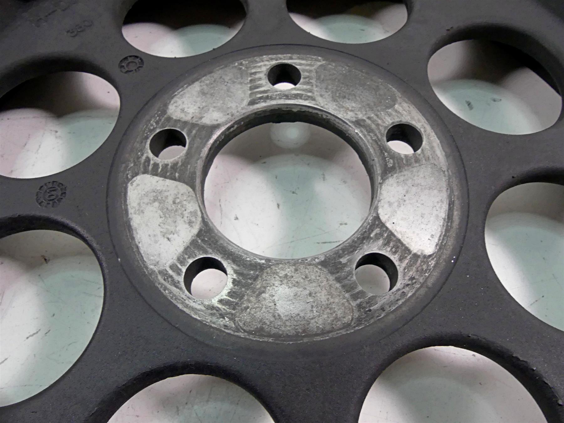 2002 Harley Touring FLHTC Electra Glide Belt Sprocket Pulley 70T 1.5" 40225-86A {{ shop.shopifyCountryName }} - Mototech271