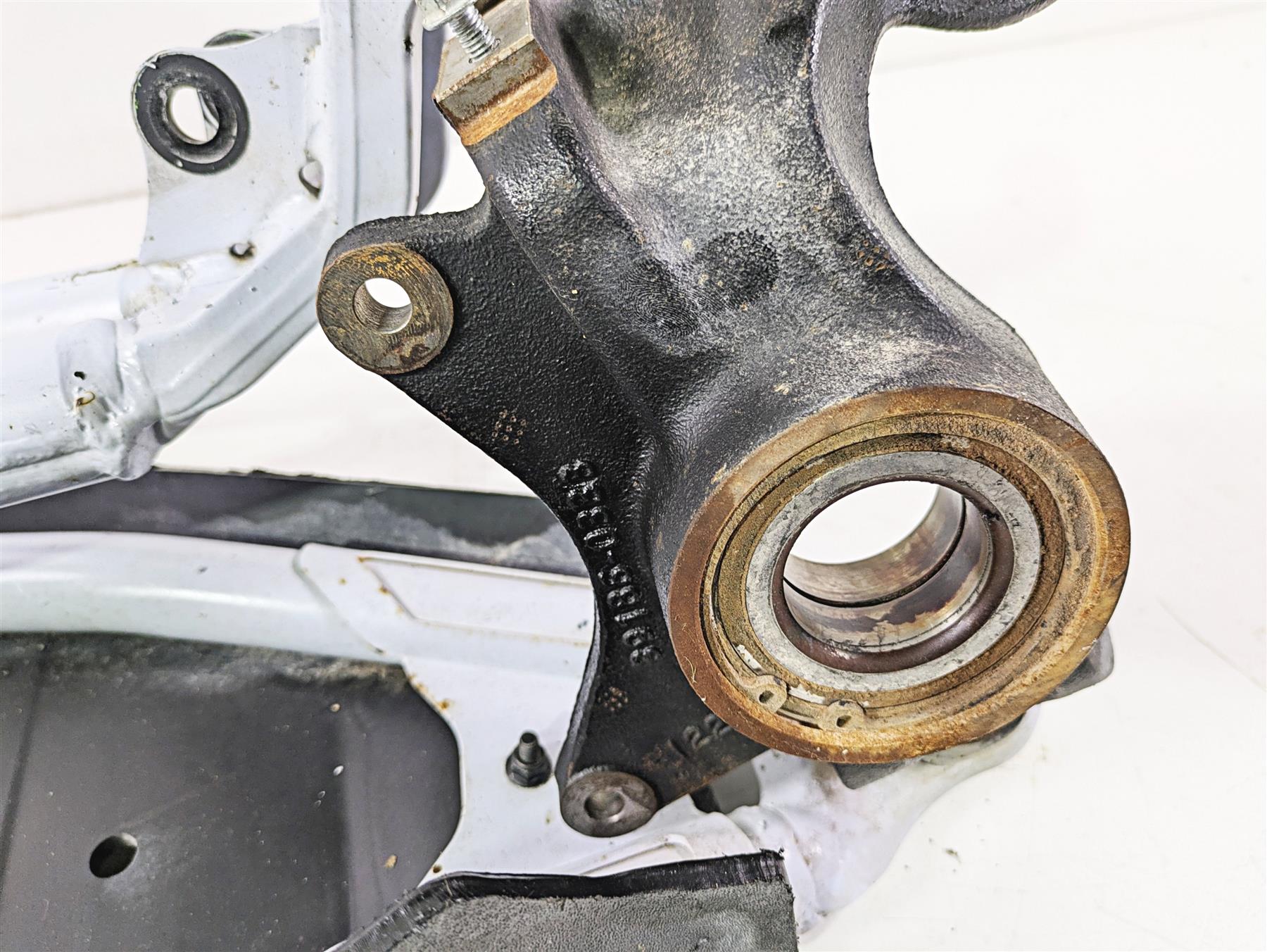 2020 Kawasaki Teryx KRX KRF 1000 Front Left Knee Assembly 39007-0426 39007-0424 {{ shop.shopifyCountryName }} - Mototech271