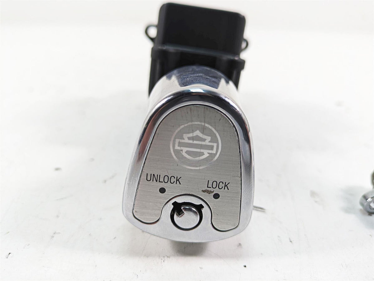 2013 Harley Touring FLHX Street Glide Ignition Switch Lock Set - Vin 71572-06 {{ shop.shopifyCountryName }} - Mototech271