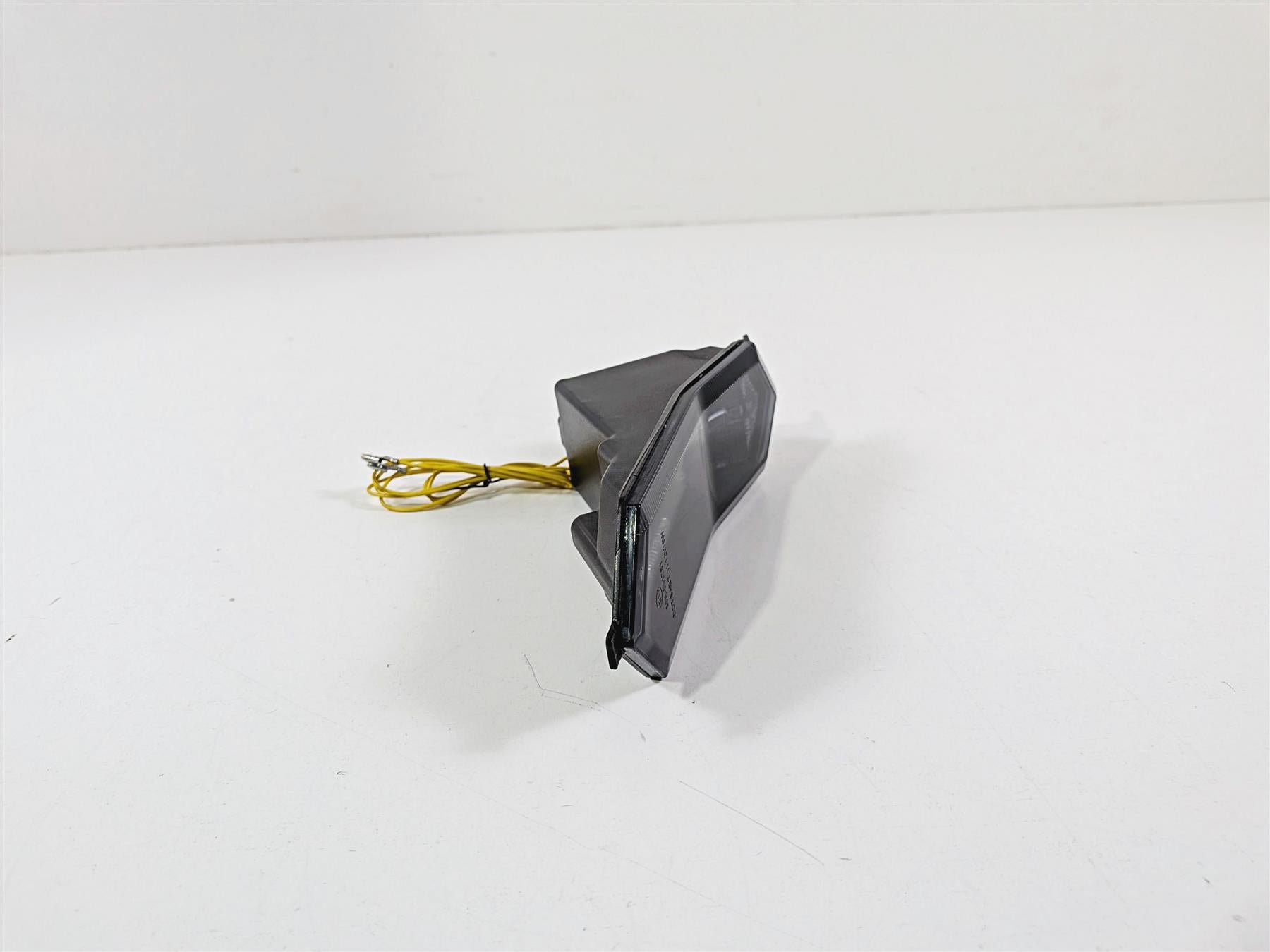 2024 Yamaha YZF R1 RN65 Aftermarket Smoked Taillight Turn Signal Lamp {{ shop.shopifyCountryName }} - Mototech271