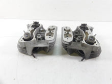 Load image into Gallery viewer, 2000 Harley Dyna FXR4 CVO Super Glide Cylinder Head Cylinderhead Set 16720-84C

