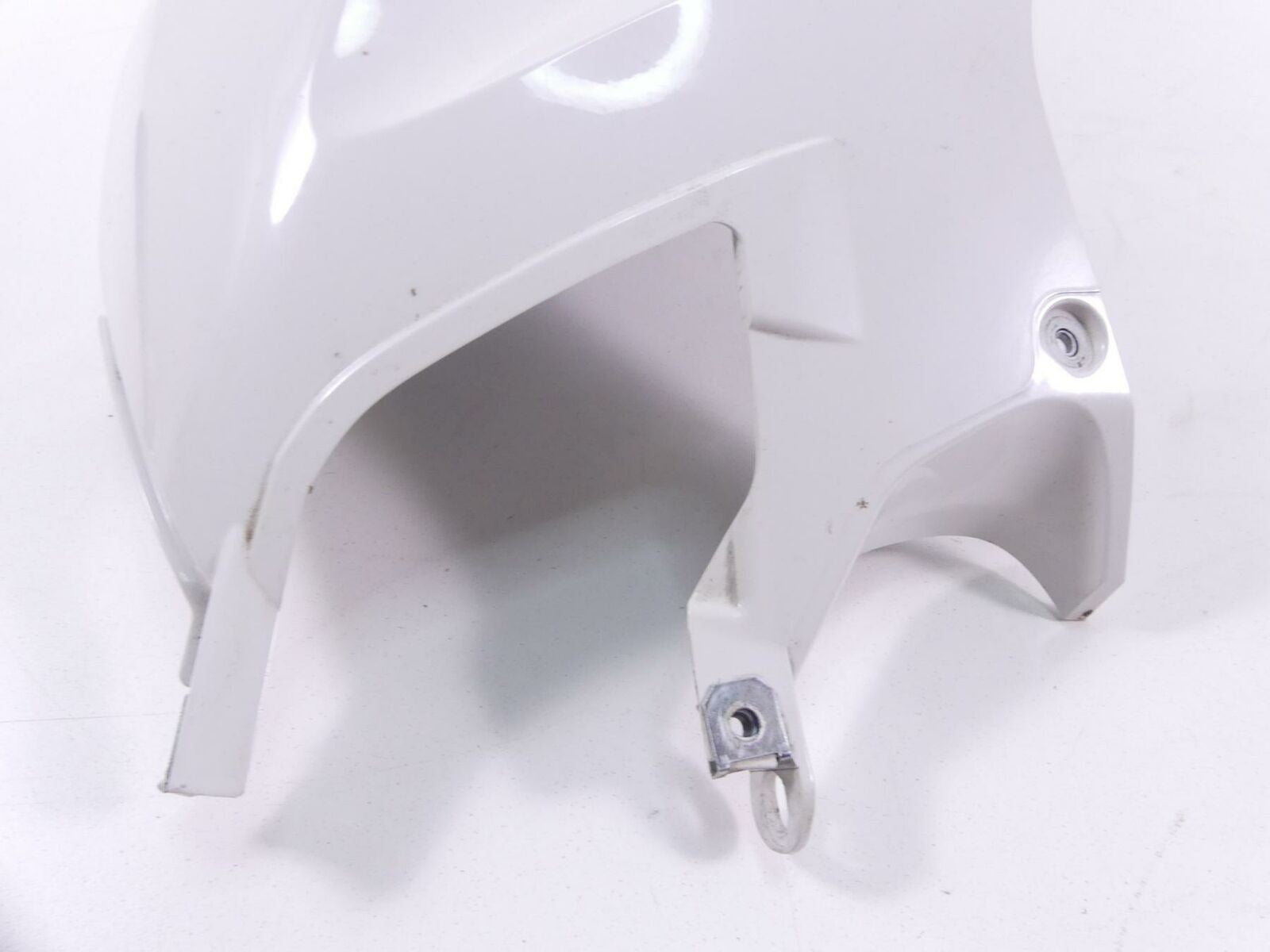 2017 BMW R1200 RT RTW K52 Right Tank Cover Fairing Alpinwhite 46638533564 {{ shop.shopifyCountryName }} - Mototech271
