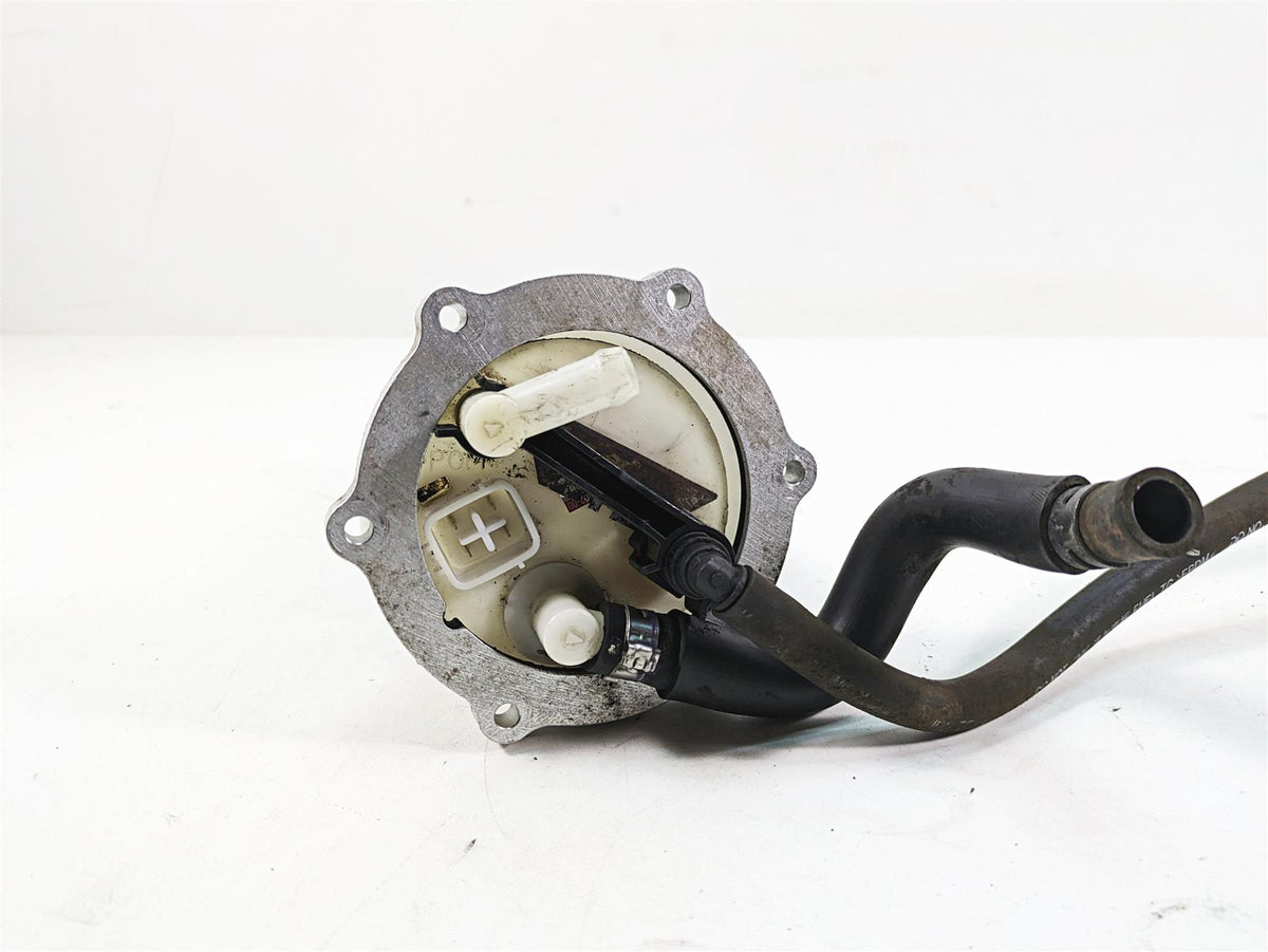 2009 Yamaha XV1900 Raider Fuel Gas Petrol Pump & Sender D7-13907-00-00 {{ shop.shopifyCountryName }} - Mototech271
