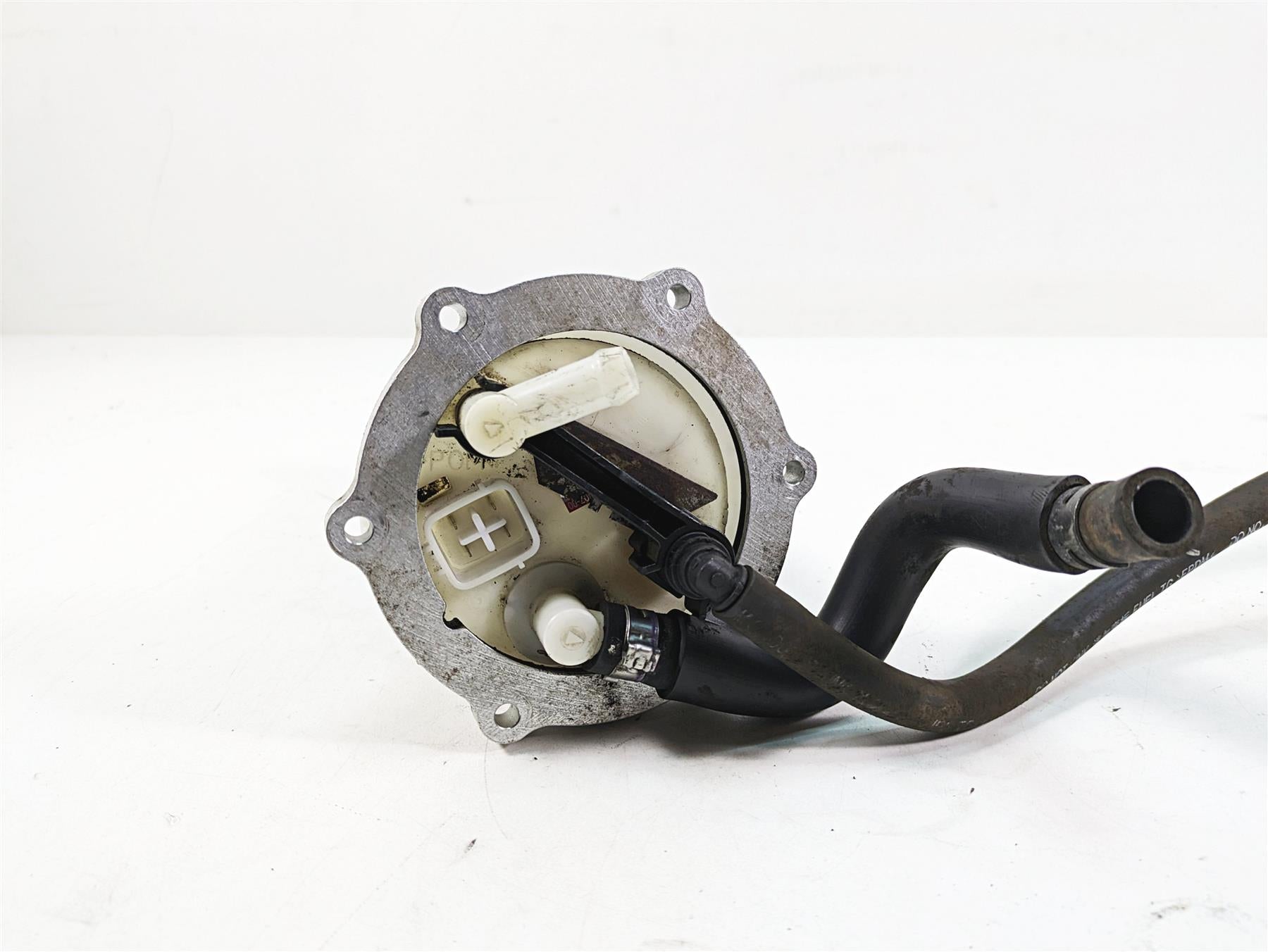 2009 Yamaha XV1900 Raider Fuel Gas Petrol Pump & Sender D7-13907-00-00 {{ shop.shopifyCountryName }} - Mototech271