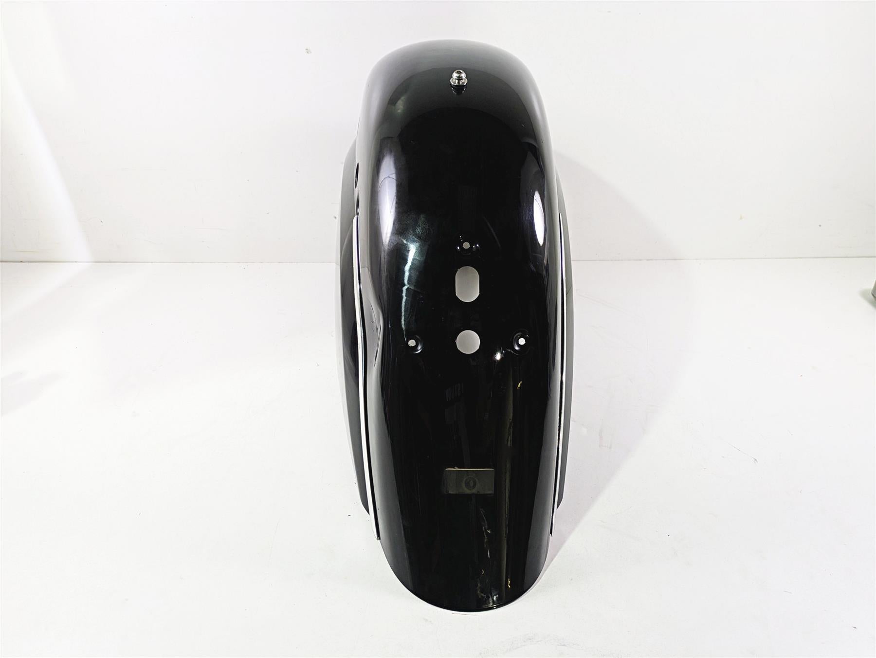 2017 Indian Chieftain Limited Rear Fender - Gloss Black - Dent 1019209 {{ shop.shopifyCountryName }} - Mototech271