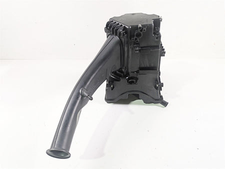 2010 BMW R1200GS K25 Air Box + Tubes & Front Air Ram 13717720354 {{ shop.shopifyCountryName }} - Mototech271