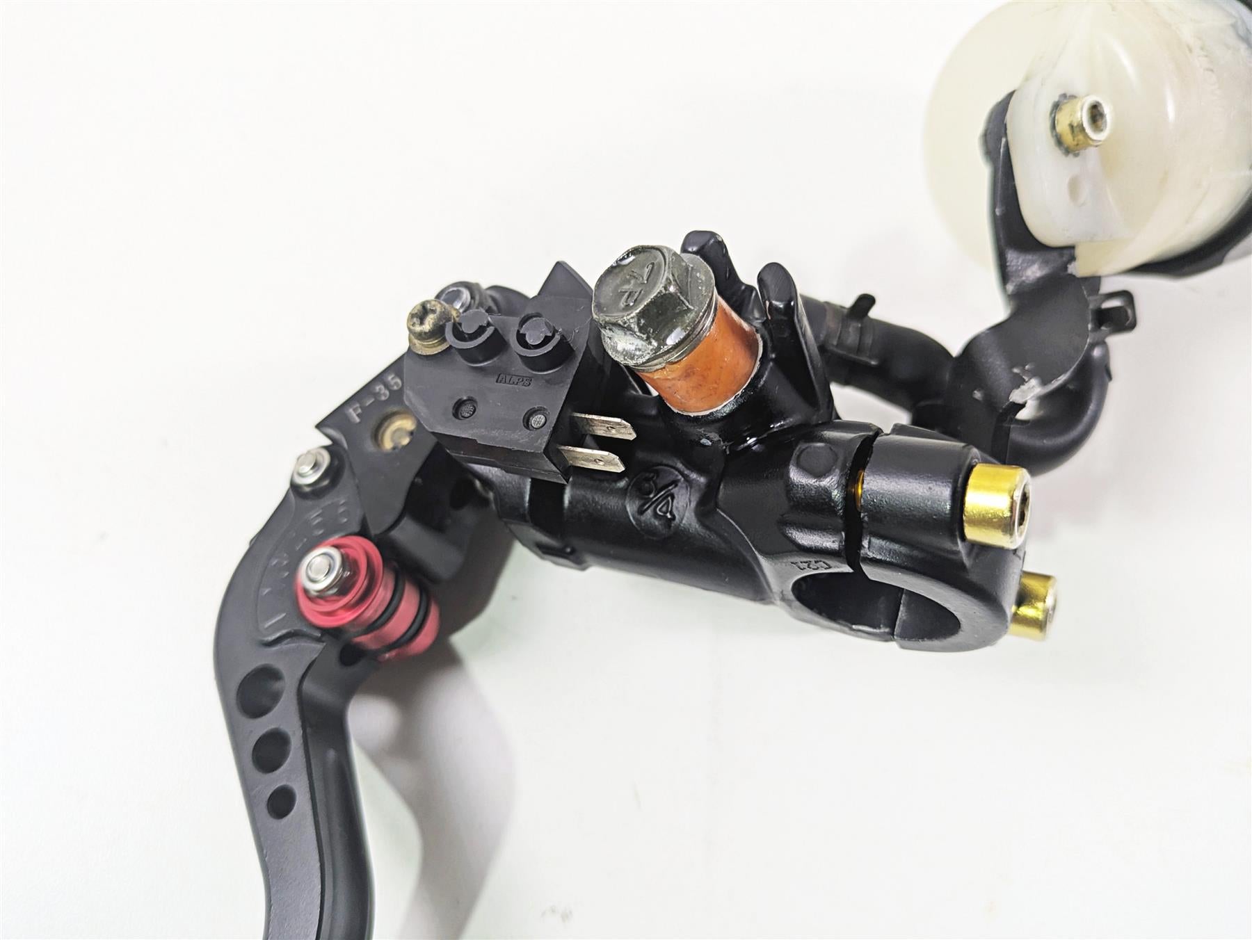 2006 Suzuki GSXR1000 K6 3/4" Nissin Radial Front Brake Master Cylin 59600-29G10 {{ shop.shopifyCountryName }} - Mototech271