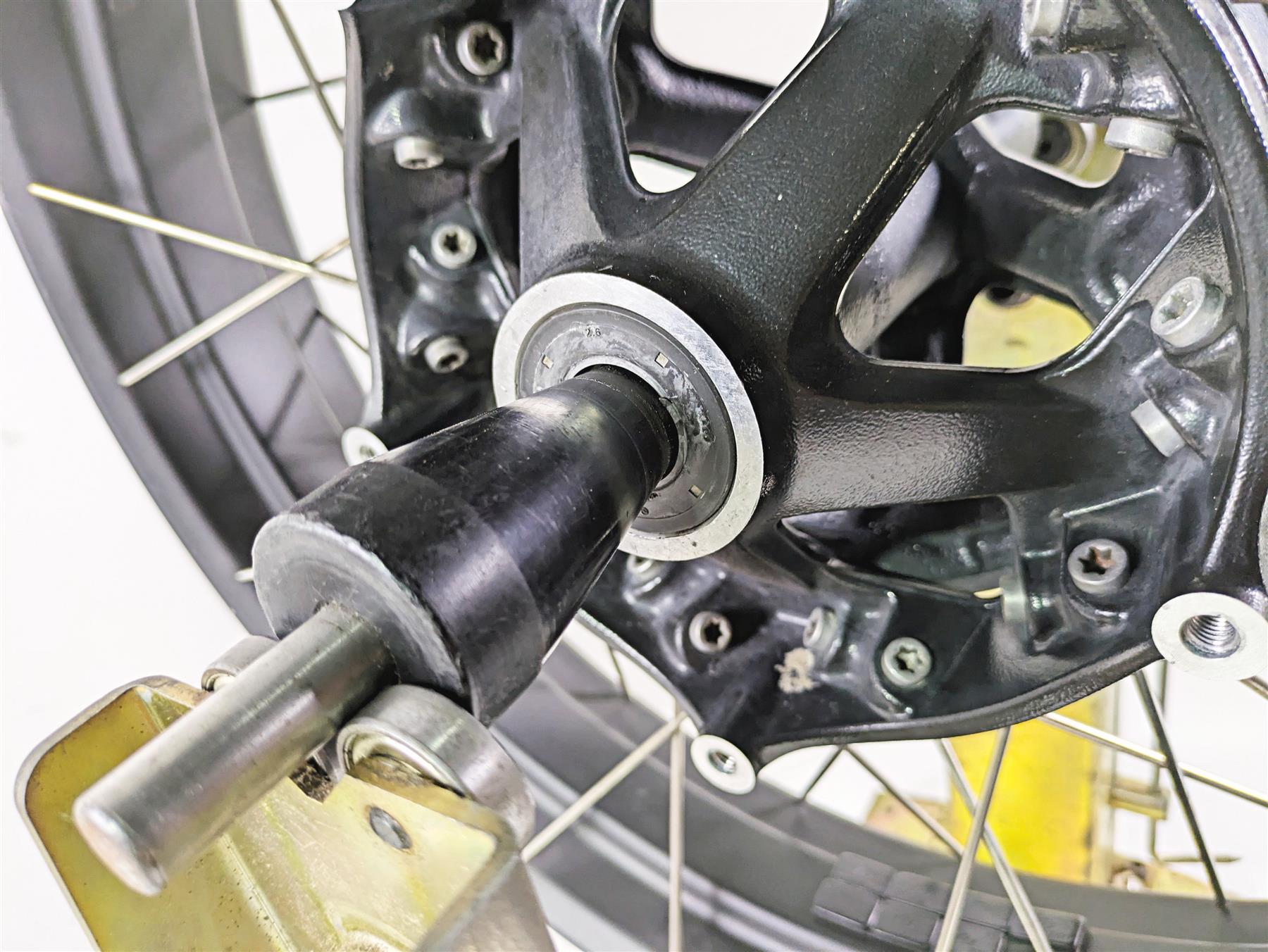 2015 BMW R1200 GS Adv K51 Straight 19x3 Front Wheel Spoke Rim 36318528530 {{ shop.shopifyCountryName }} - Mototech271